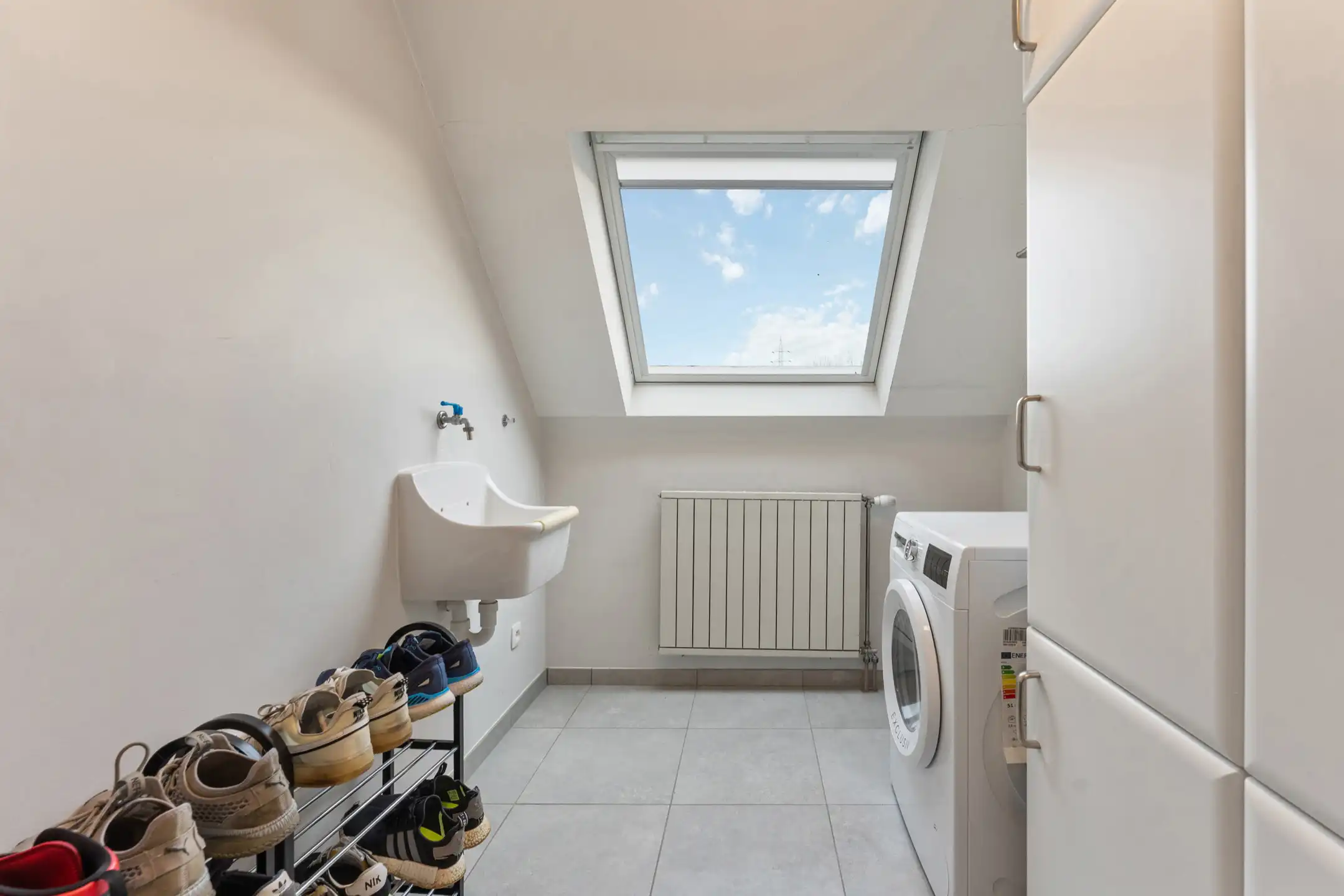 Instapklaar duplex appartement te Bilzen foto 20