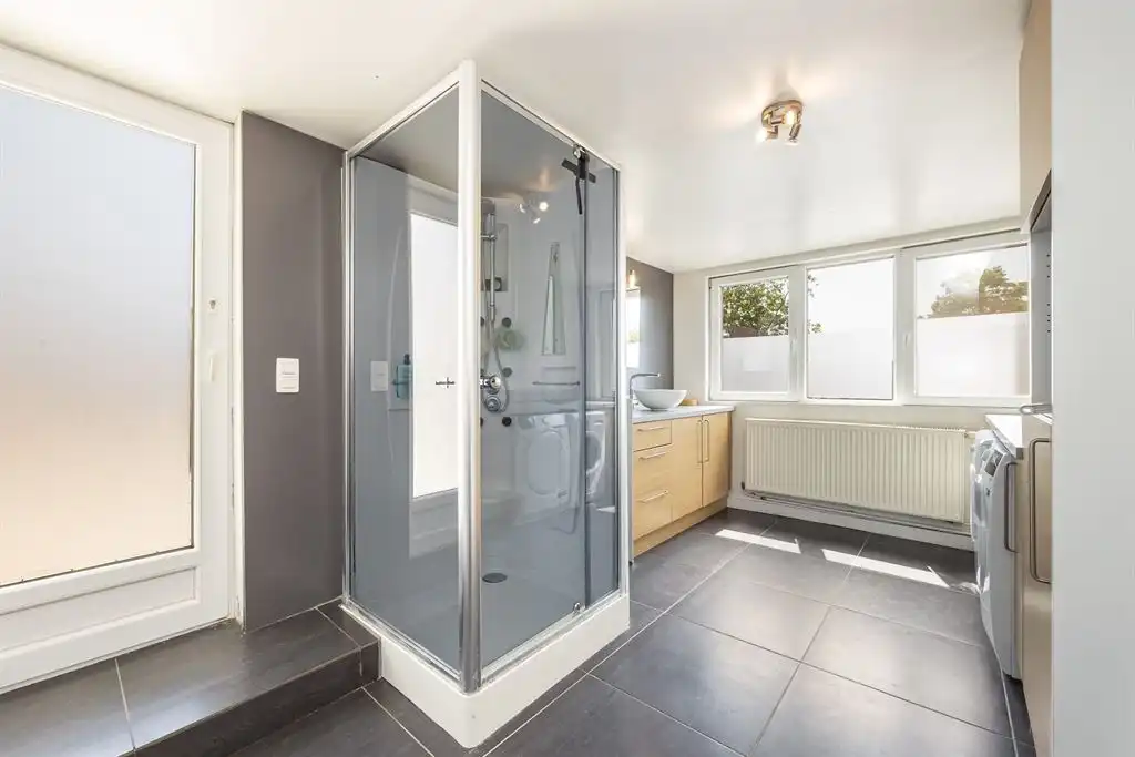 Lichtrijk appartement met 3 slpk en gigantisch zonneterras foto 5