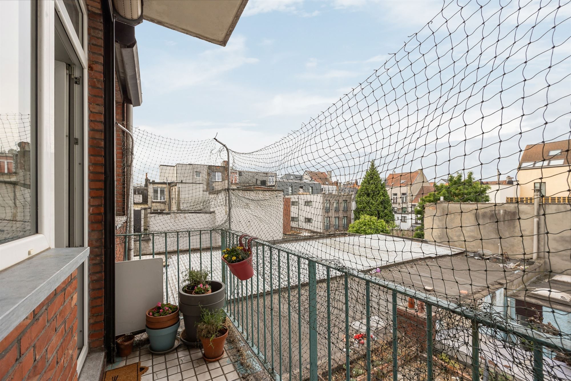 Lichtrijk appartement met twee slaapkamers foto 15