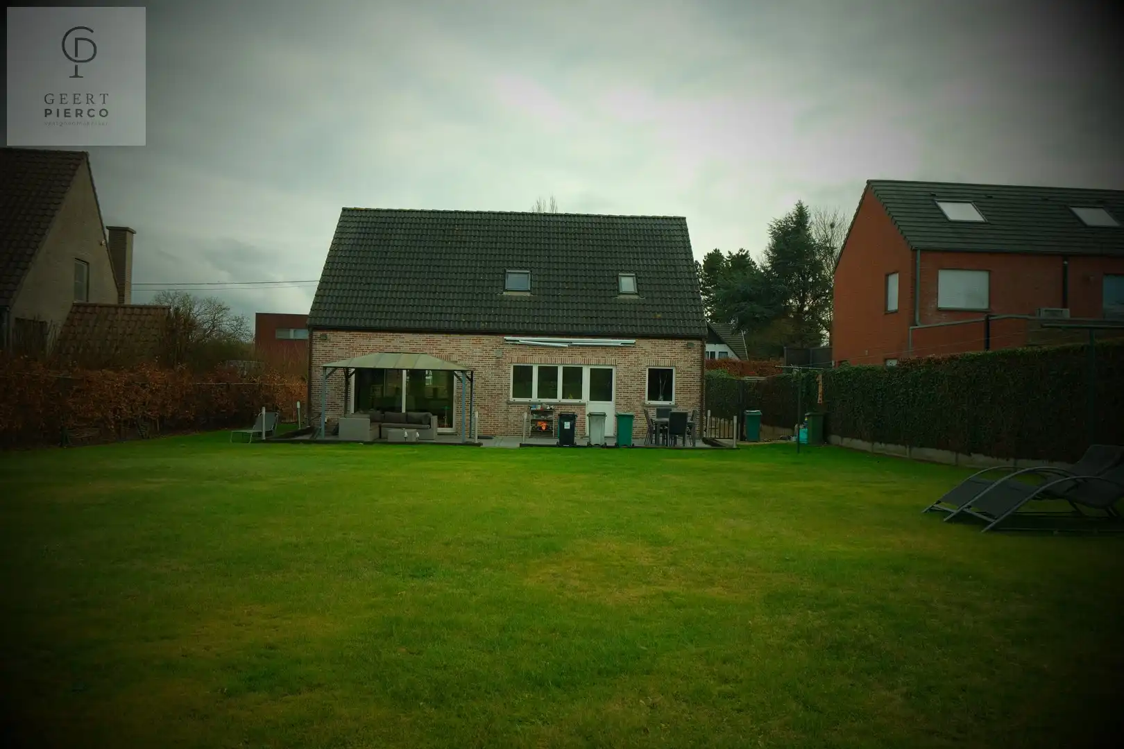 Knappe villa op 22are 93ca foto 36