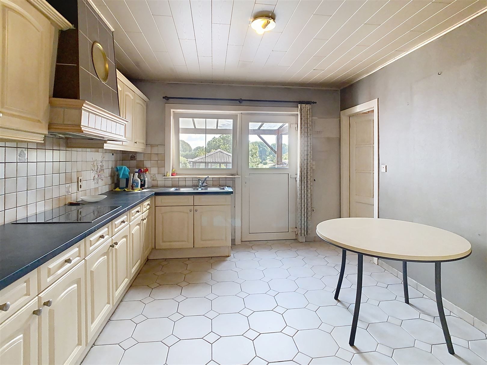 Te renoveren woning, 2 slpks, tuin, bijgebouw, 23a 28ca foto 13