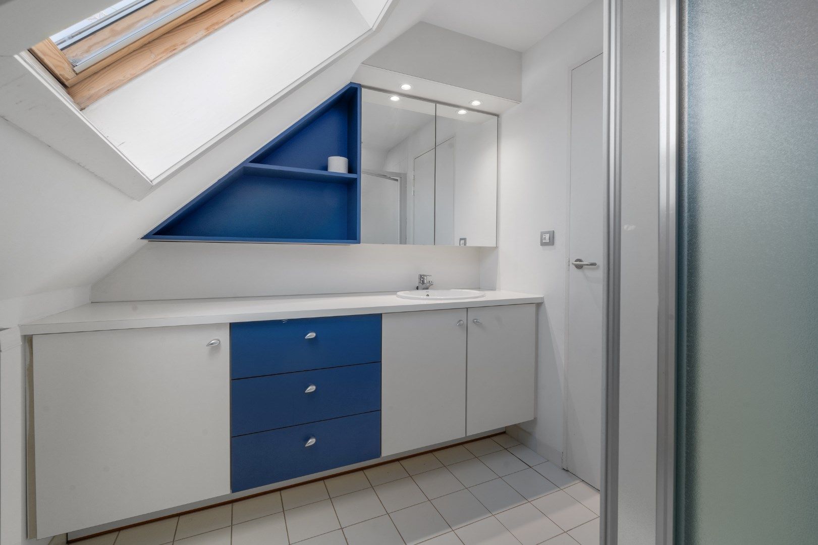 Zéér ruim en lichtrijk duplex appartement met zuidgerichte terrassen op topligging foto 17