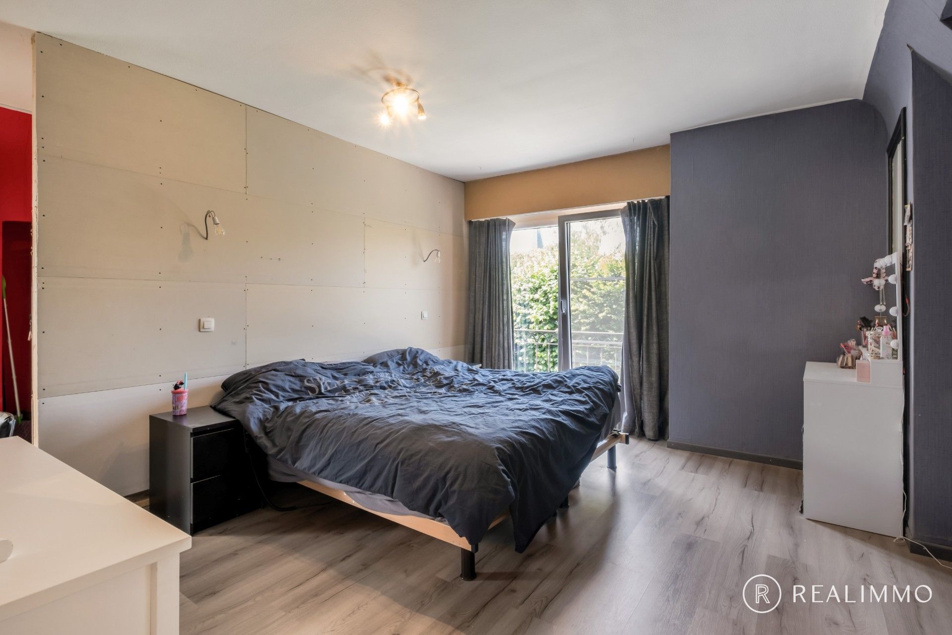 Instapklare, gerenoveerde gezinswoning met 4 slaapkamers foto 14