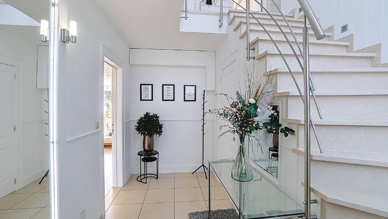 Zeer rustig gelegen villa van 330m² op 8a45ca met prachtige zuidgerichte tuin foto 4