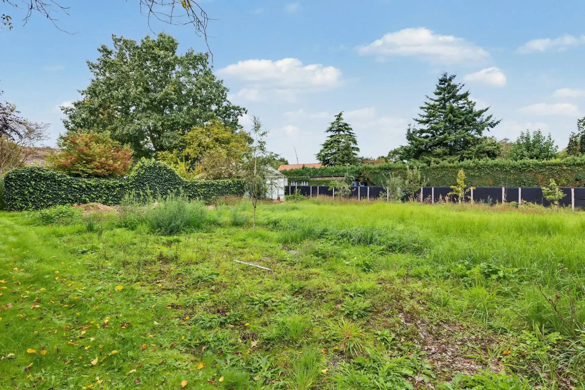 Ruim opgezette, landelijke woning mooie tuin op een perceel van ca. 3.028m² foto 25