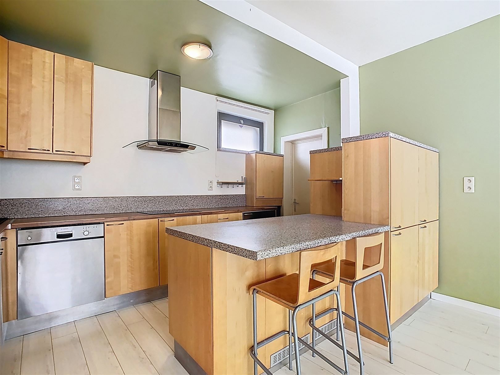 Stadswoning, 1 slpk en terras + optie handel foto 13