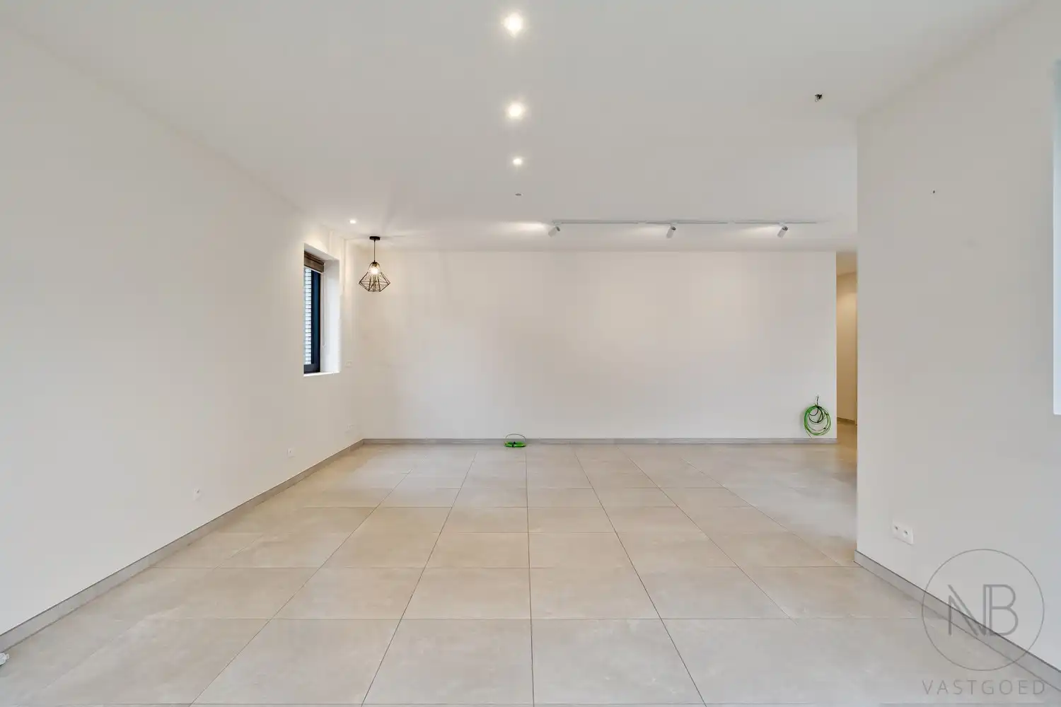Moderne gelijkvloerse woning in Zonhoven op een perceel van 10a 91ca foto 18