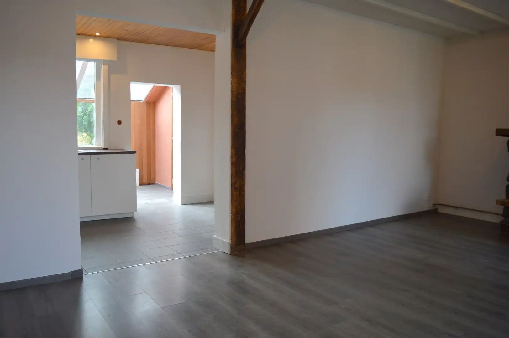 Woning met 2 slaapkamers in Bissegem met vlotte bereikbaarheid foto 3
