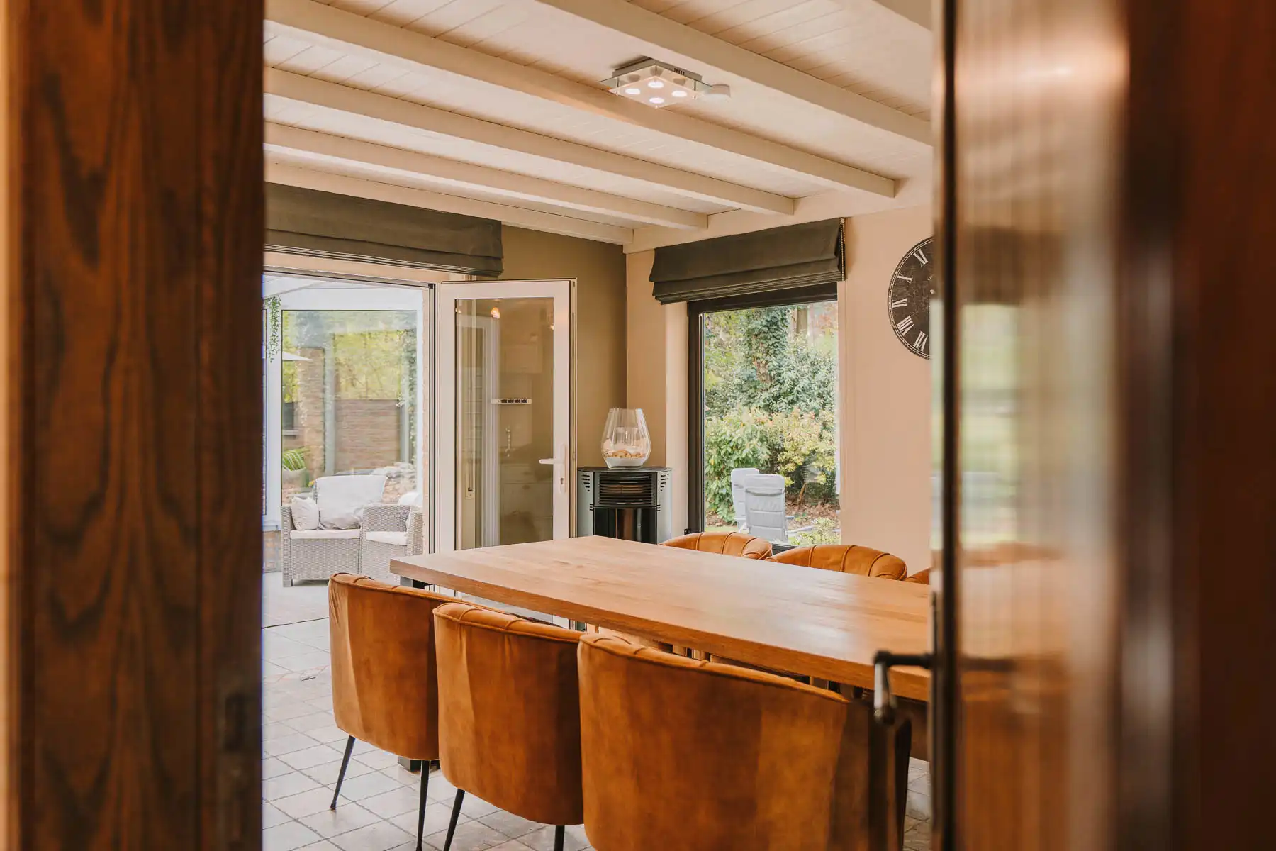 Karaktervolle woning op een uniek perceel in het groen foto 3