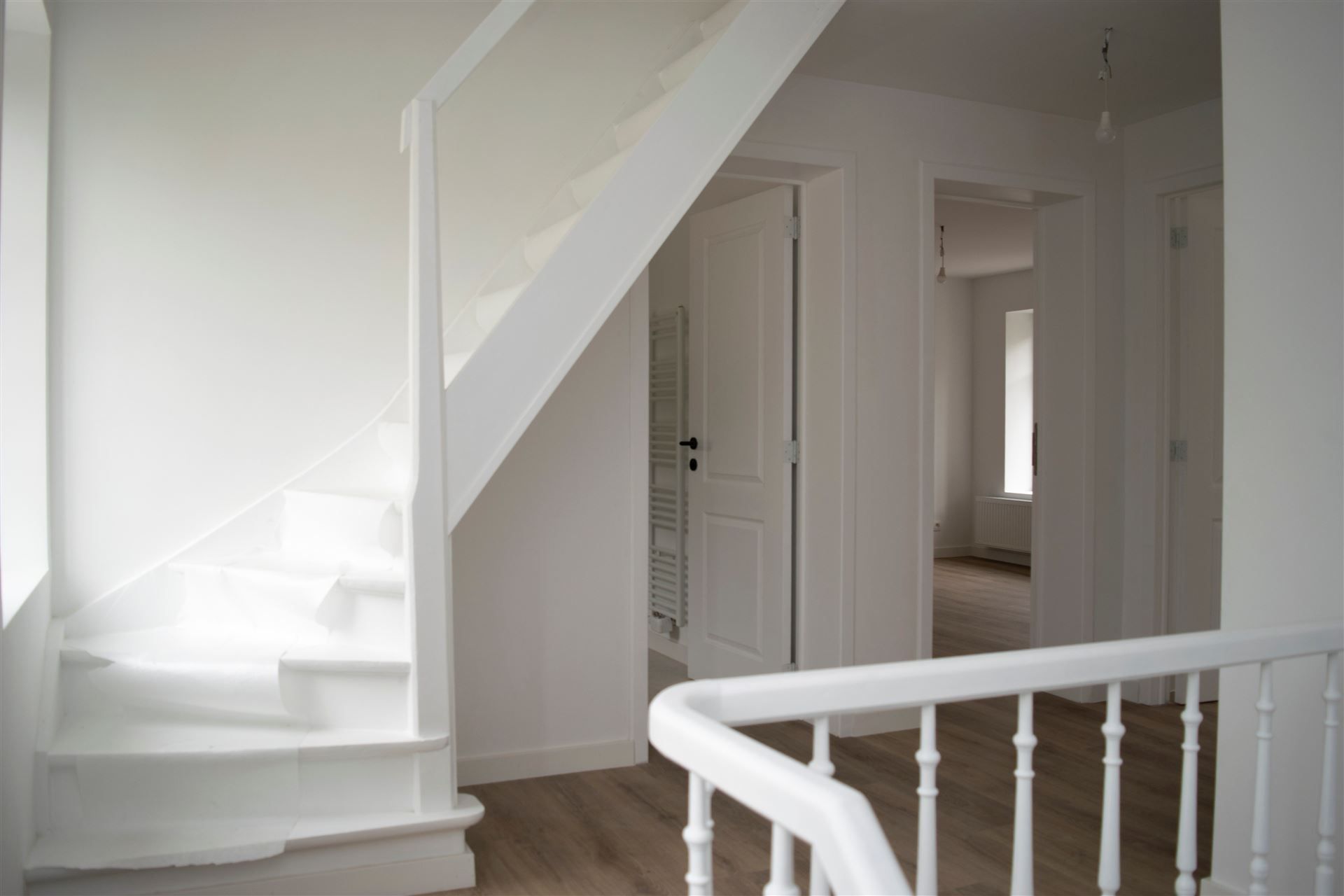 Prachtig gerenoveerde woning met tuin foto 15