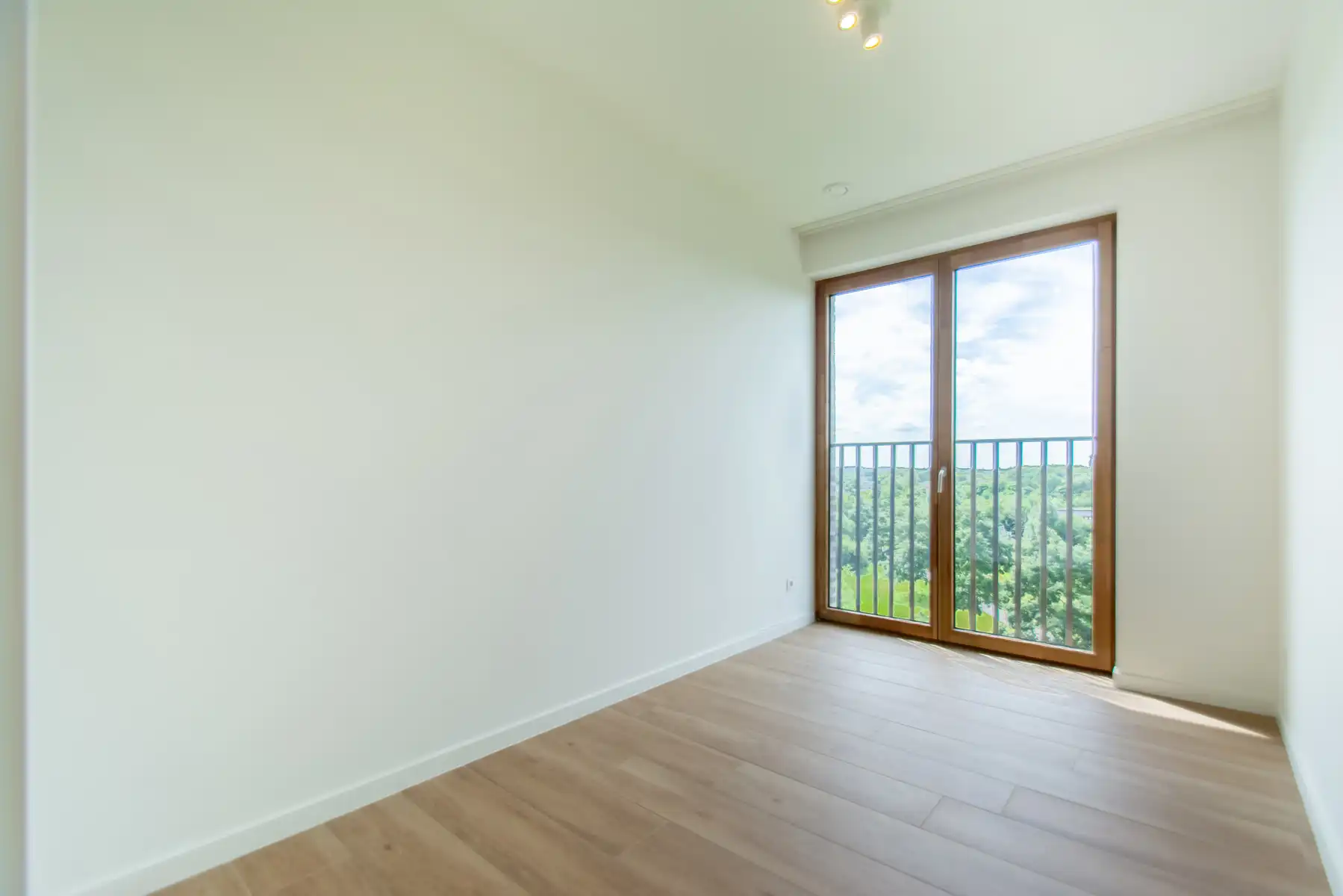 Rustig en comfortabel 3slpk appt. met mooi terras  foto 16