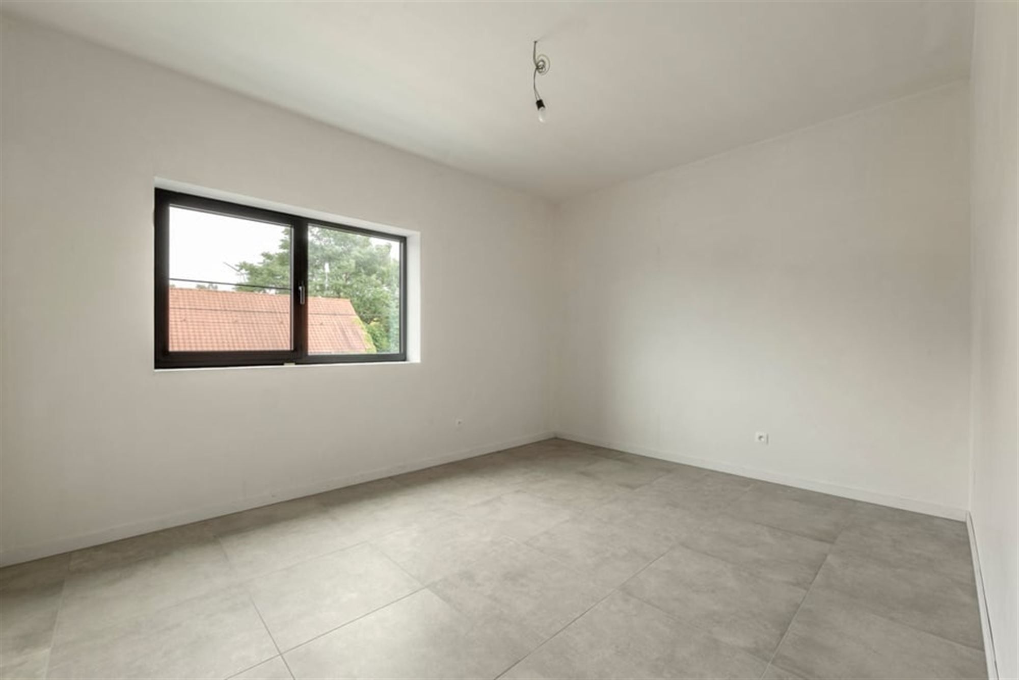 KNAPPE NIEUWBOUWWONING IN MODERNE STIJL  foto 32