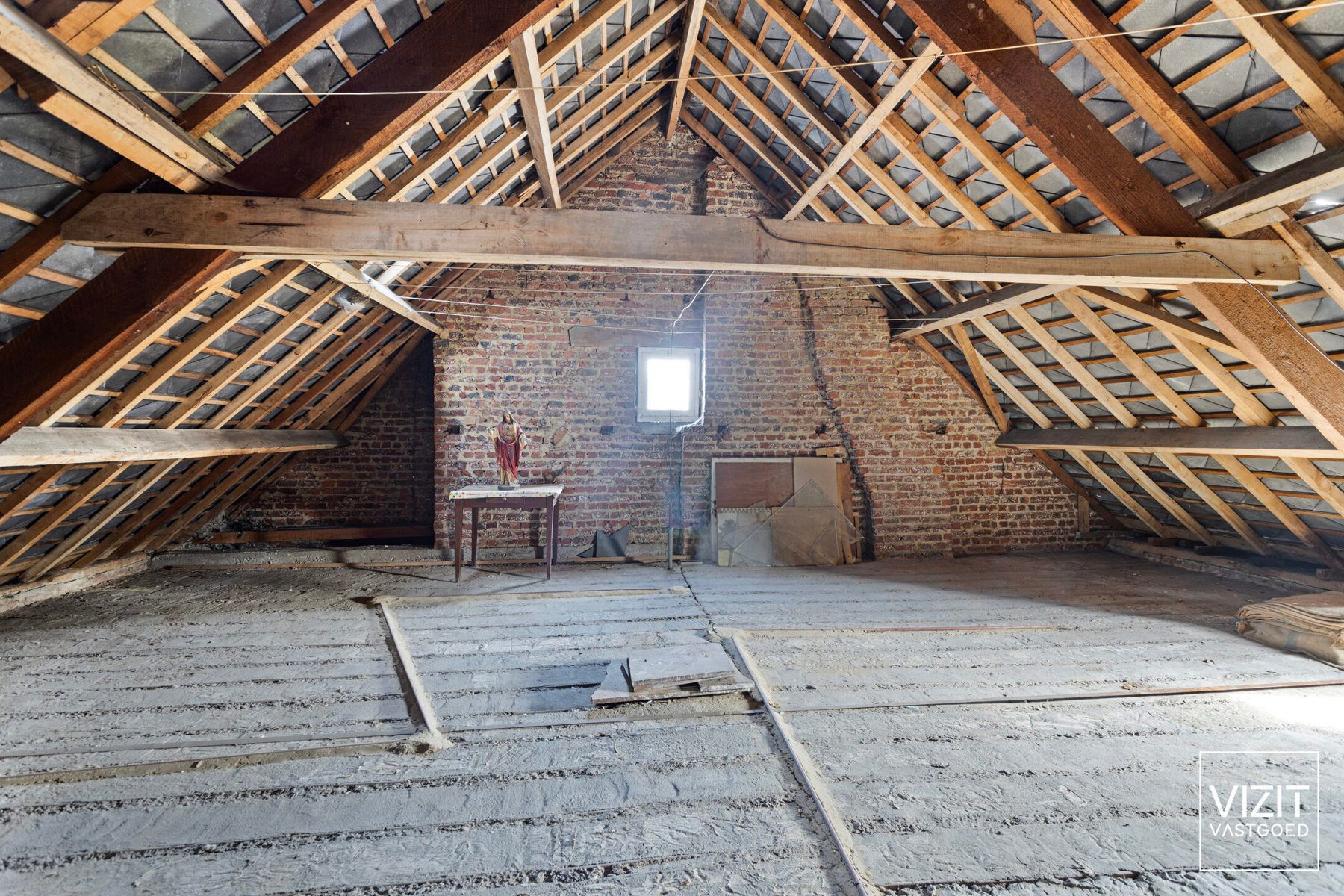 Te renoveren woning met potentieel in Denderhoutem foto 18
