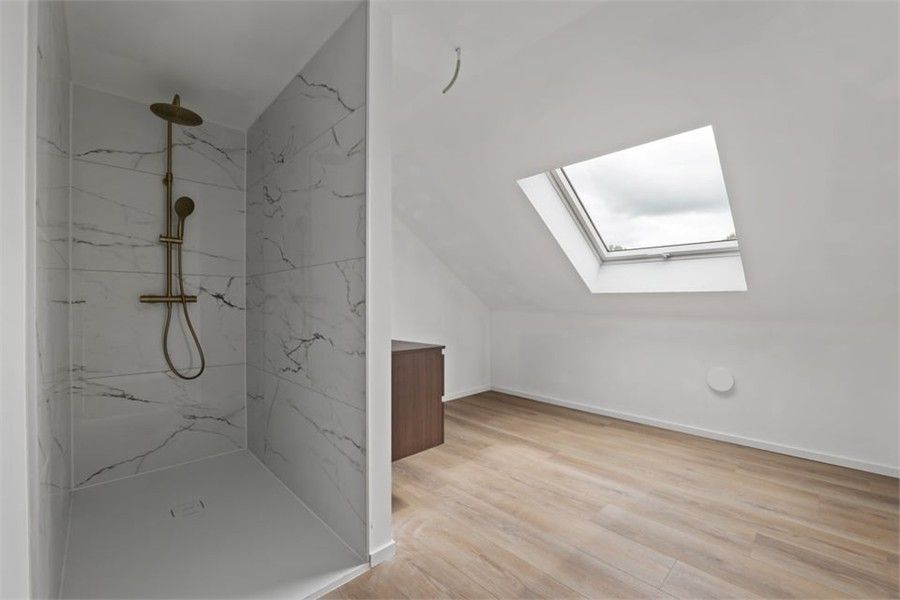 EXCLUSIEF WONEN IN EEN GERESTAUREERDE VIERKANTSHOEVE foto 42