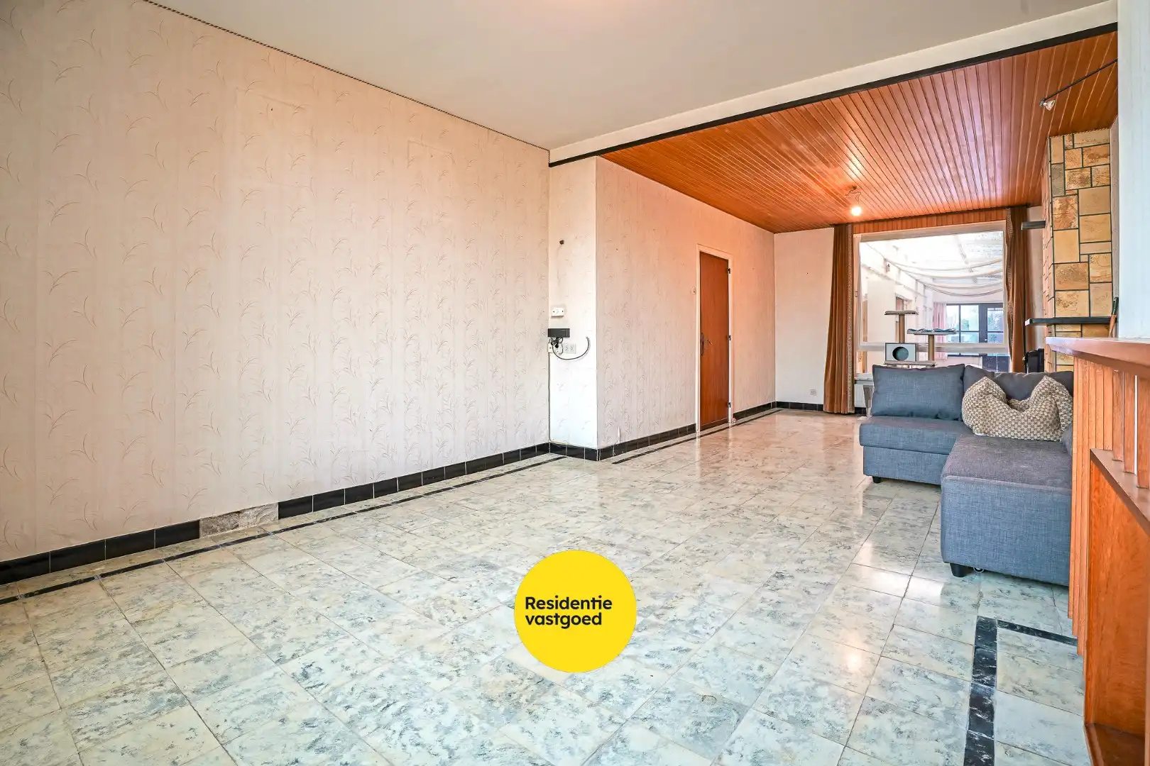 Renovatiewoning met 5 slaapkamers en zonnige tuin in het centrum van Woumen (Diksmuide) foto 4