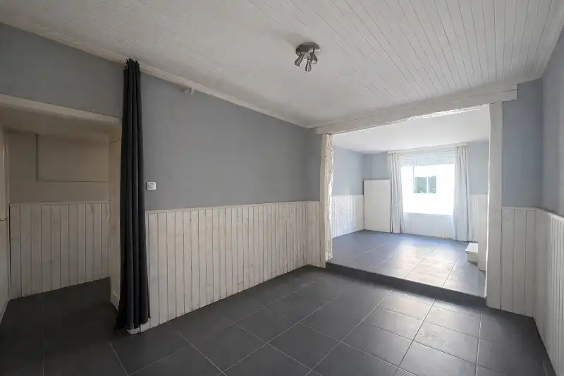 Rijwoning met diepe zonnige tuin in Ingelmunster foto 3