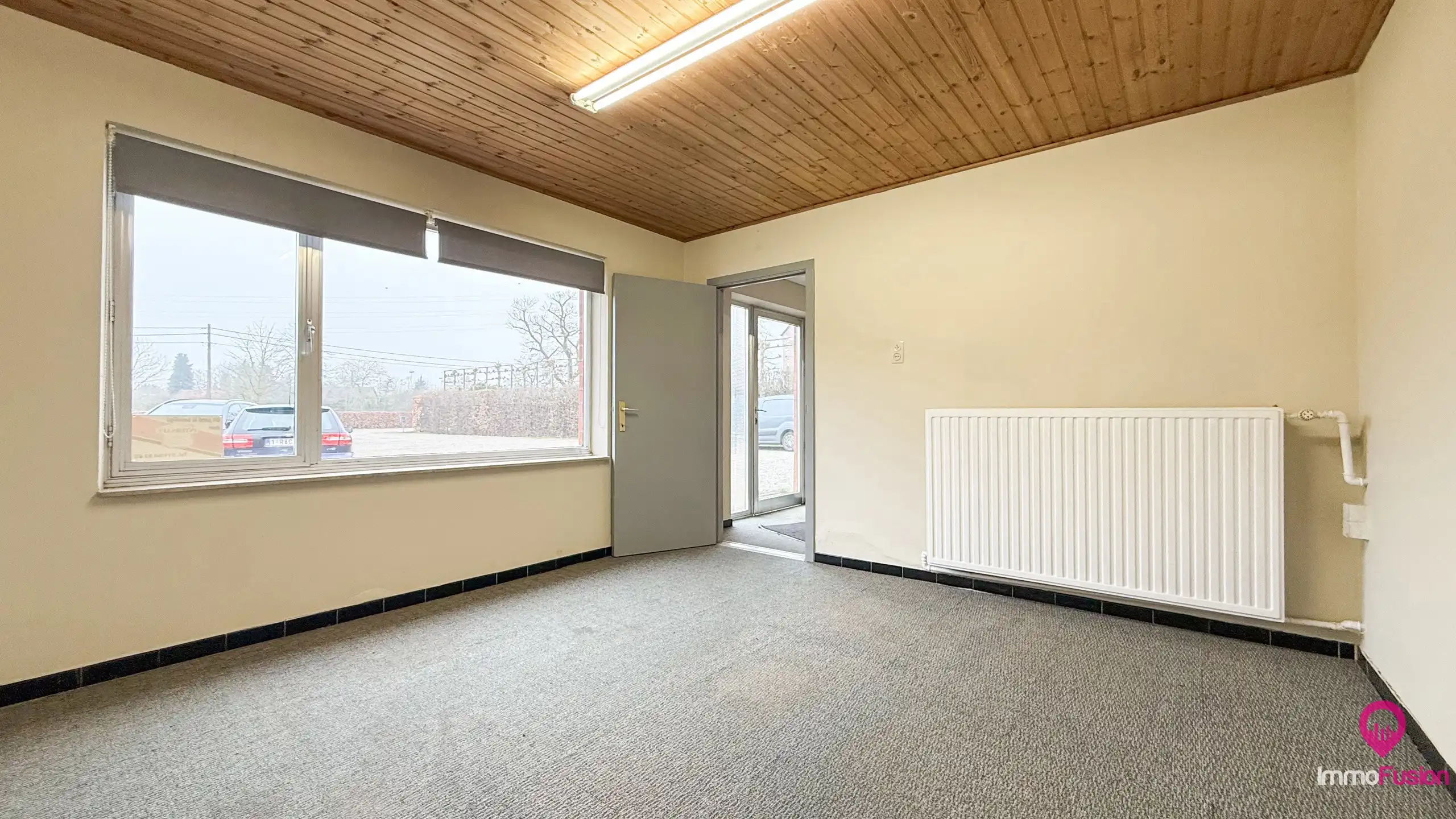 Magazijn met 4 aparte ruimtes en uitstekende bereikbaarheid! foto 29