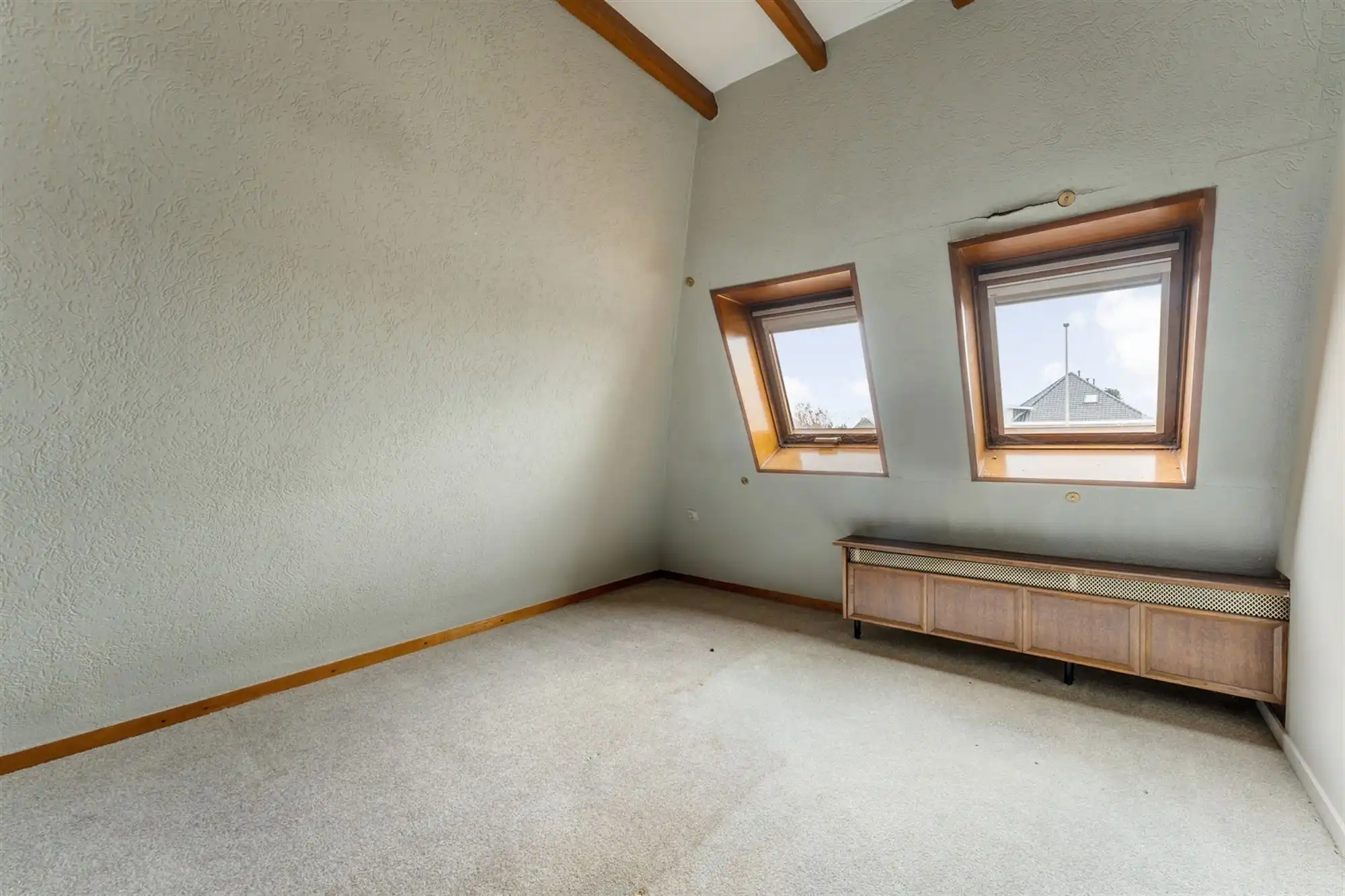 HANDELSPAND MET GOEDE VISIBILITEIT EN RUIME PARKING MET BOVENLIGGEND APPARTEMENT IN HEUSDEN-ZOLDER foto 14