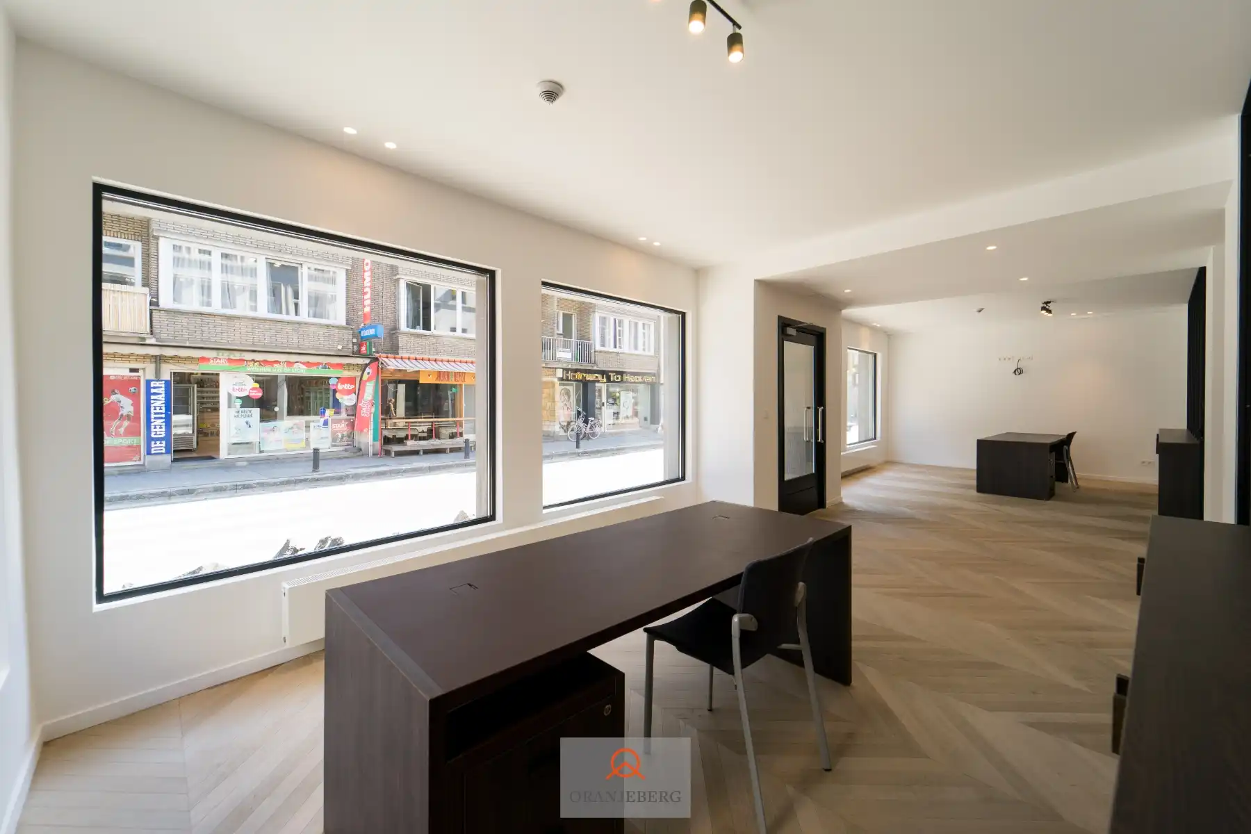 Prachtig handelsgelijkvloers in centrum Gent foto 3