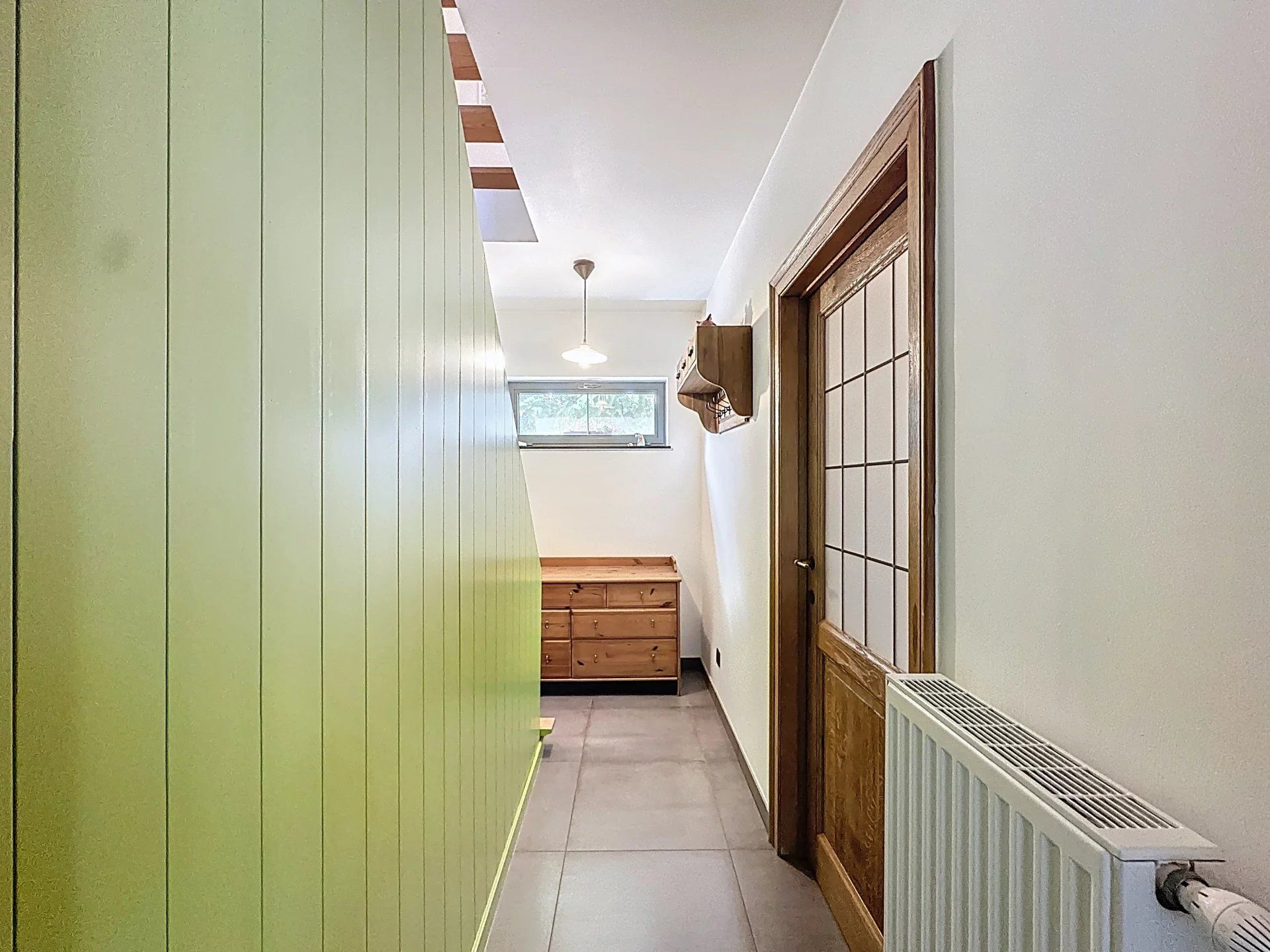 Moderne instapklare woning met 3 slaapkamers op mooi perceel foto 17