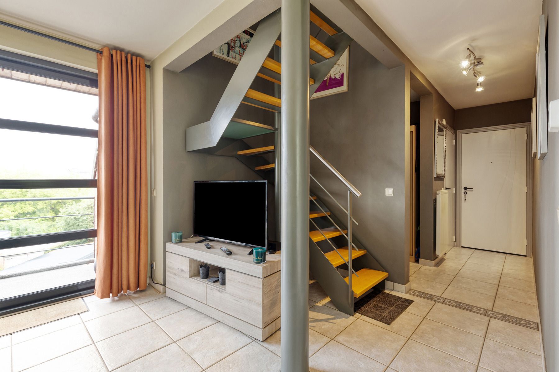 Duplex appartement in historische centrum Ninove foto 12