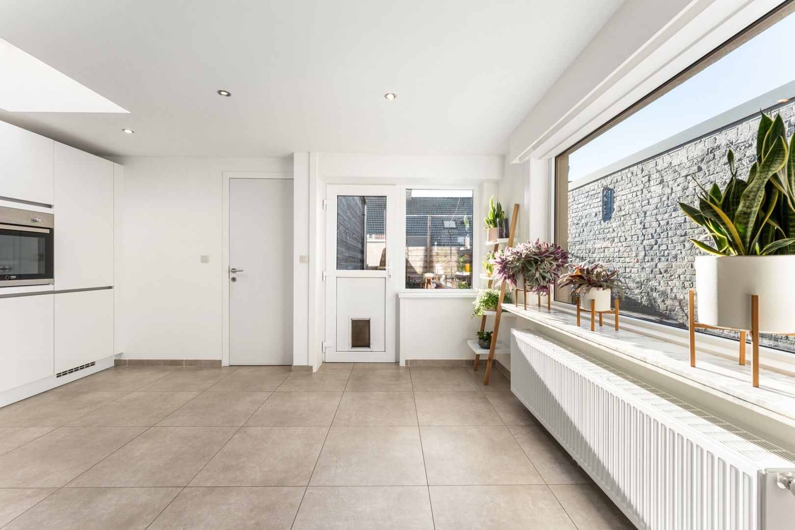 Instapklare woning met 2 slaapkamers op centrale ligging te Zwevezele! foto 7