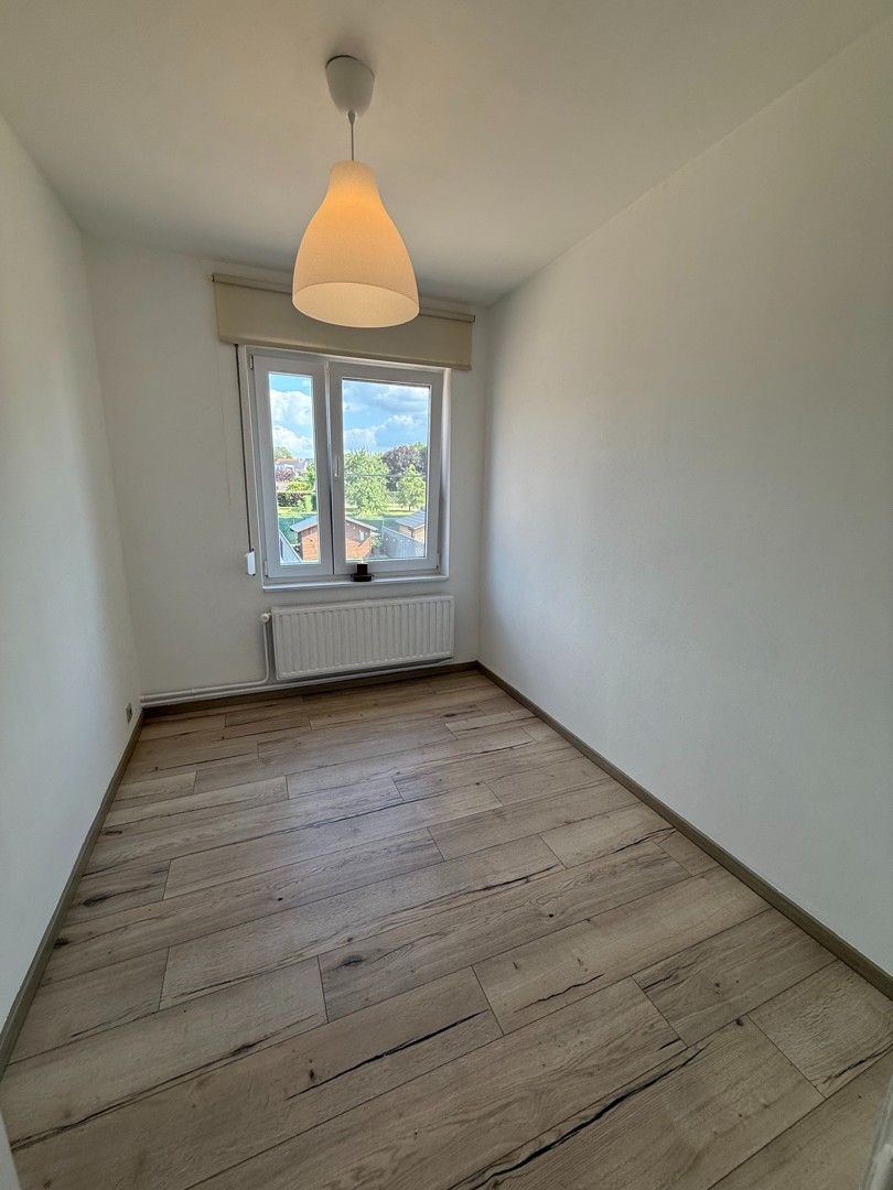 Mooi instapklaar appartement met 3 slaapkamers, ruim terras en tuintje gelegen in Waltwilder. foto 13