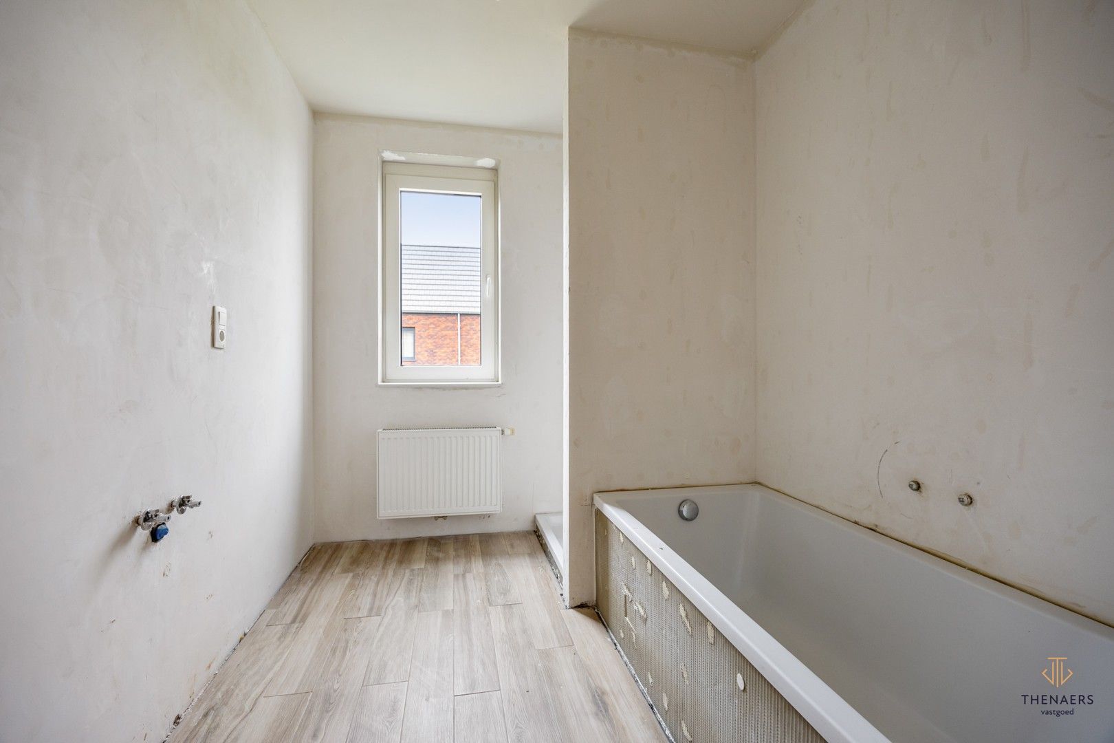 Moderne half‑open bebouwing met 3 slaapkamers op een rustige ligging. foto 14