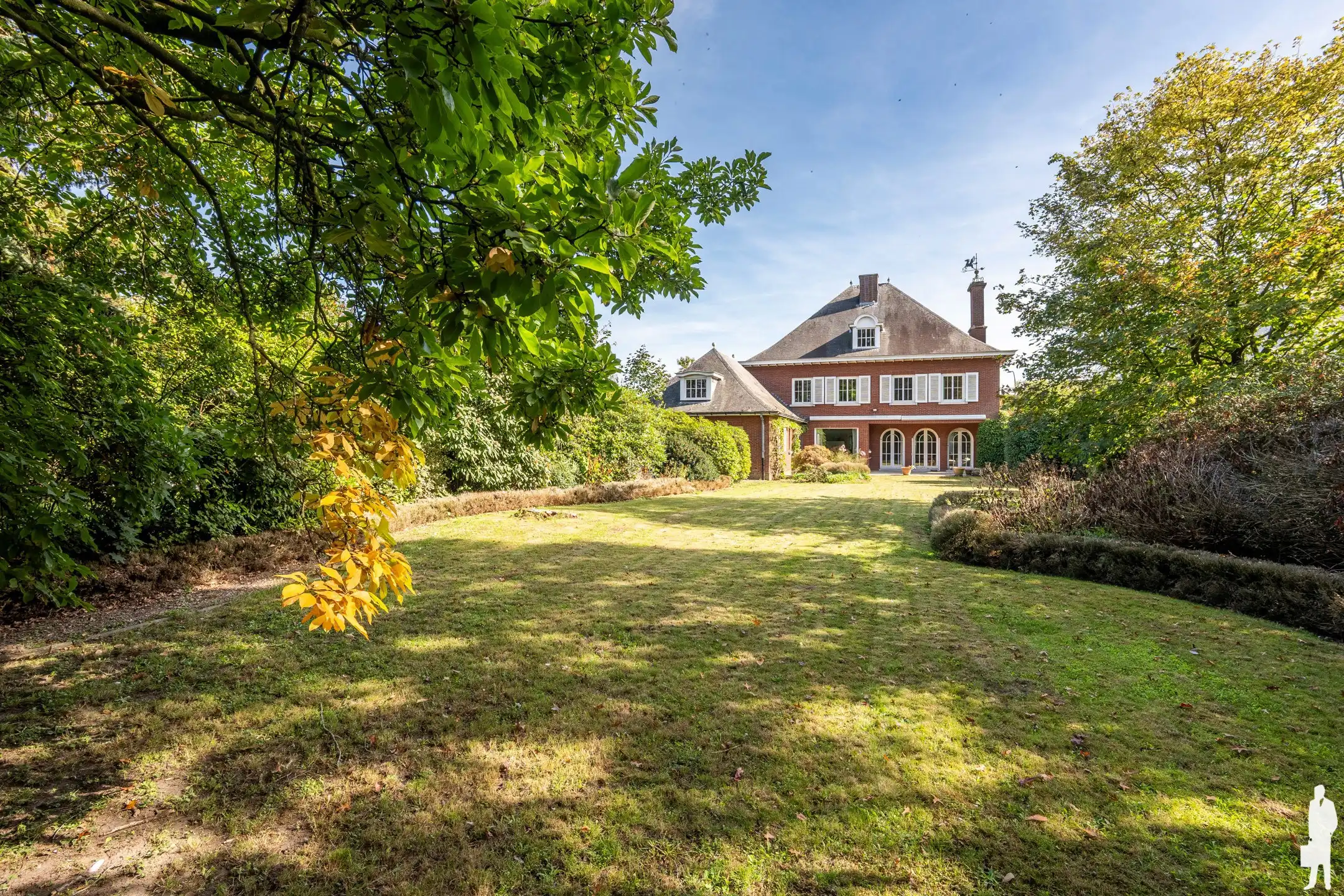 Unieke, statige villa met mooie parktuin nabij het centrum van Hoogstraten gelegen foto 39