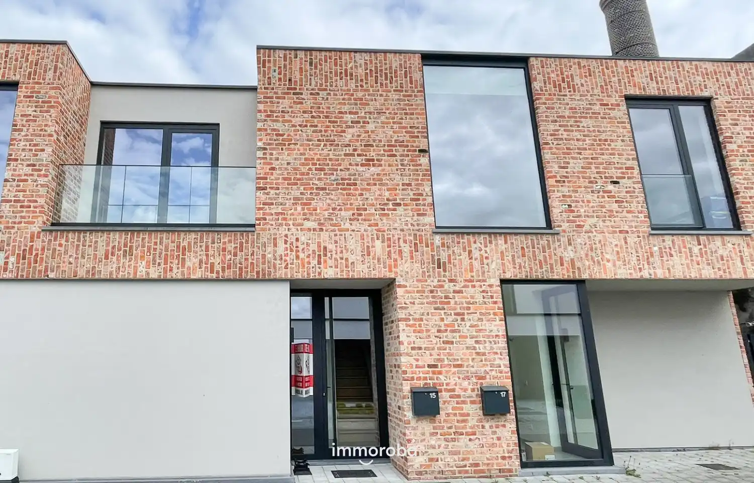 Volledig instapklare woning met 3 slaapkamers op mooie ligging foto {{pictureIndex}}