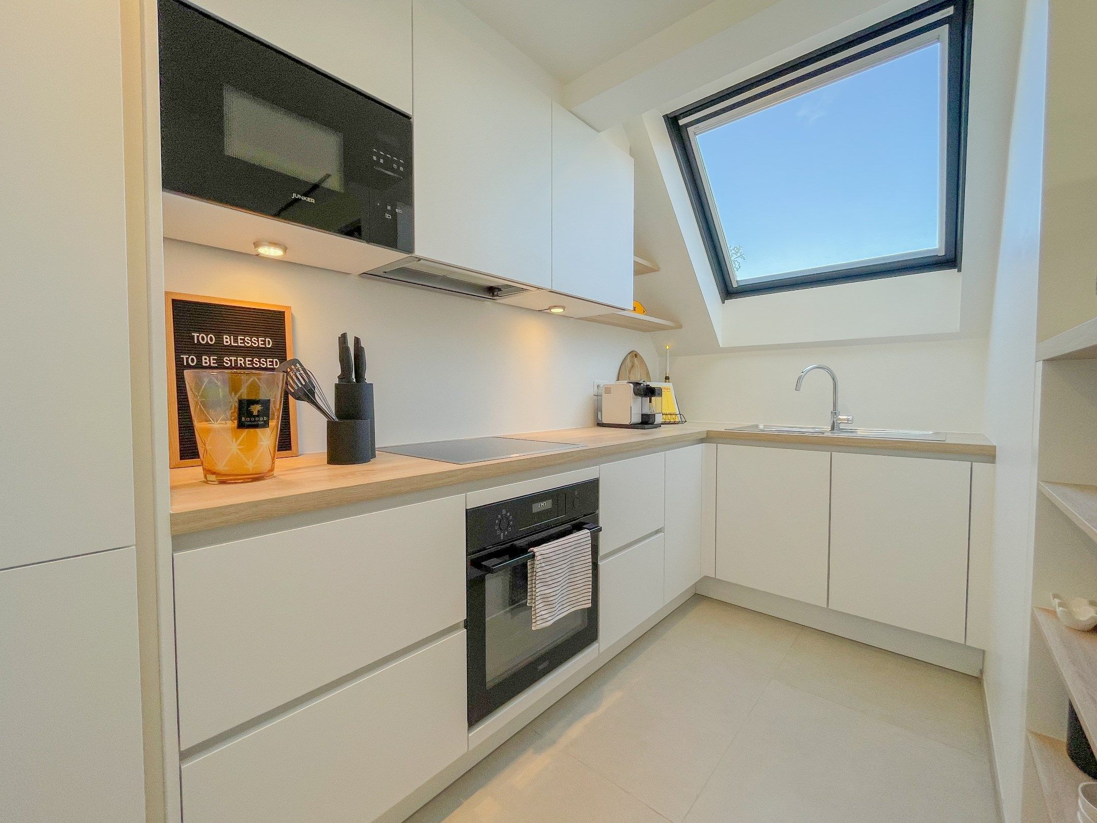 EXCLUSIEF TE KOOP: Lichtrijk appartement met twee ruime terrassen en een prachtig open zicht gelegen in een kleinschalige residentie. foto 13