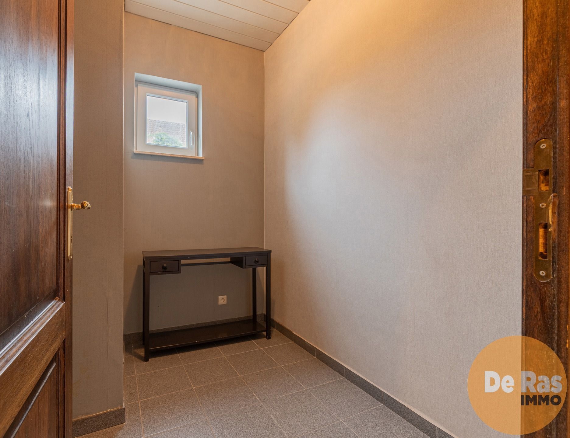 WICHELEN - Goed onderhouden woning op goede locatie met tuin foto 12