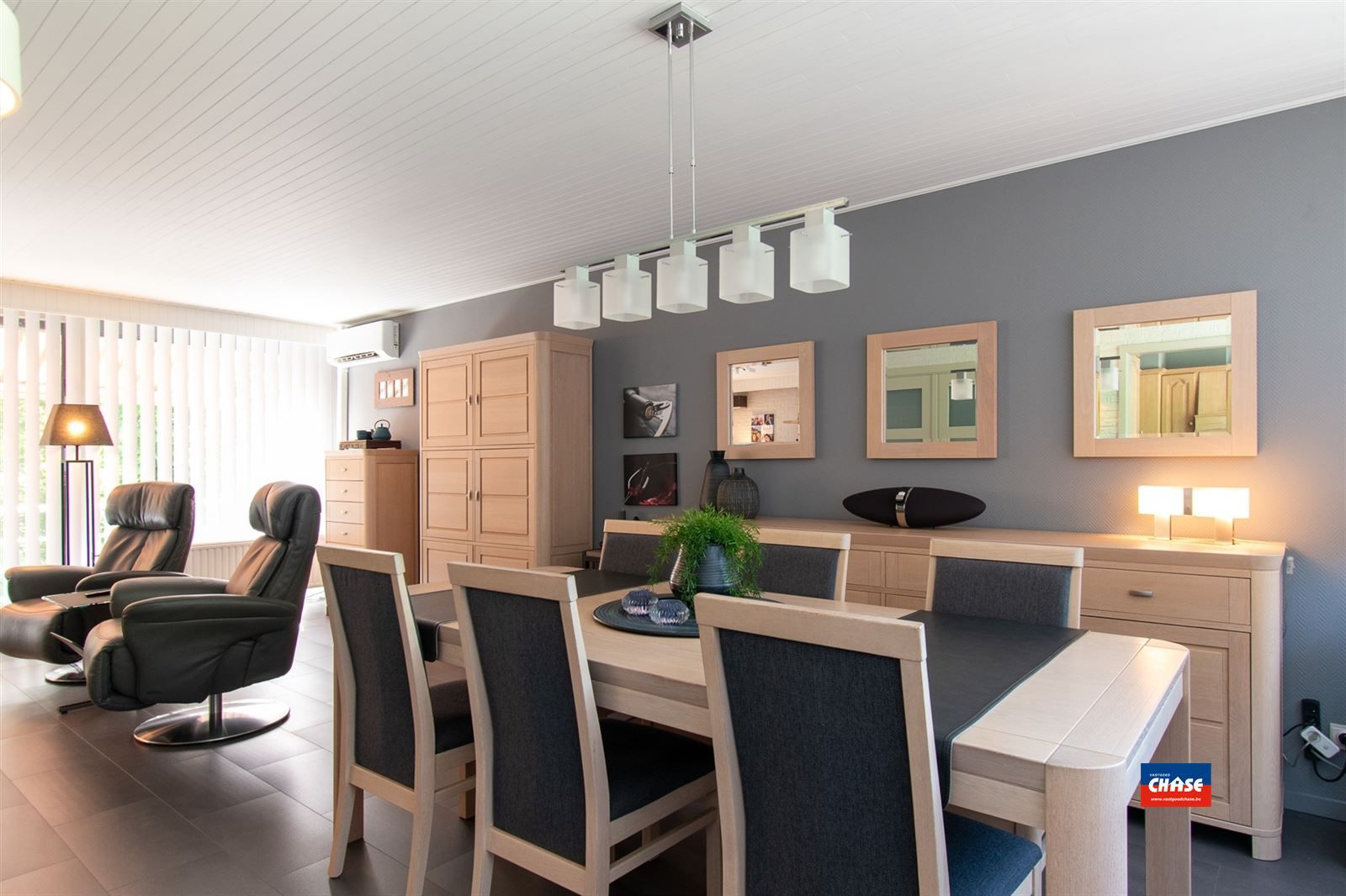 Prachtige bel-étage met drie slaapkamers!  foto 9