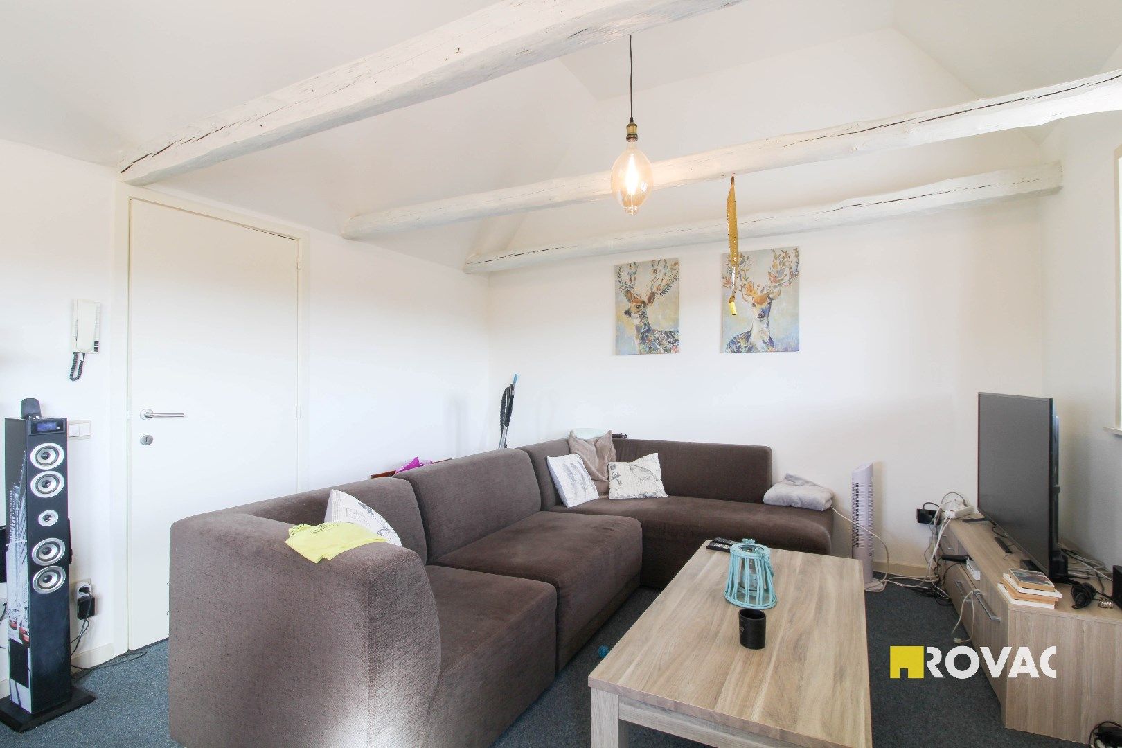 Vernieuwd appartement nabij het station van Izegem! foto 4