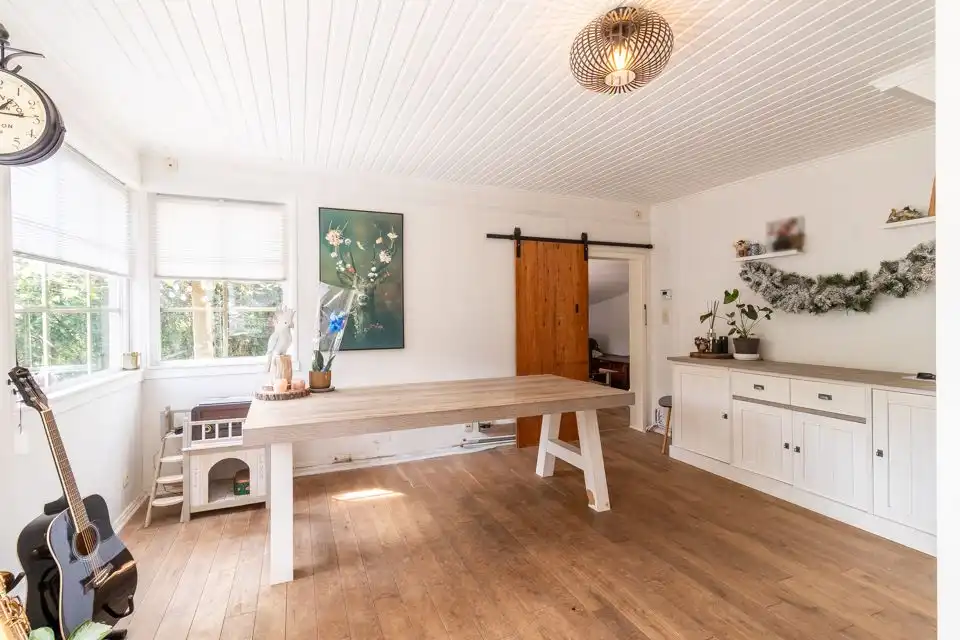 Te renoveren open bebouwing in een groene oase foto 4