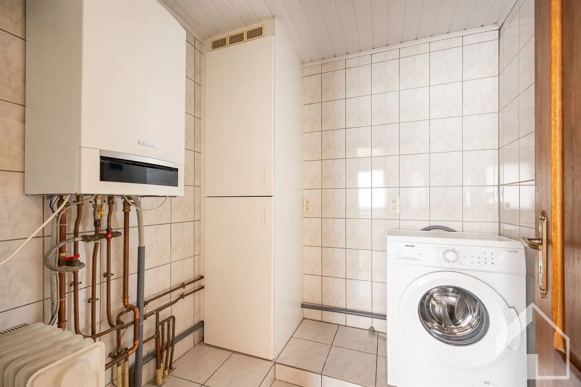 Op te frissen woning op top locatie! foto 8