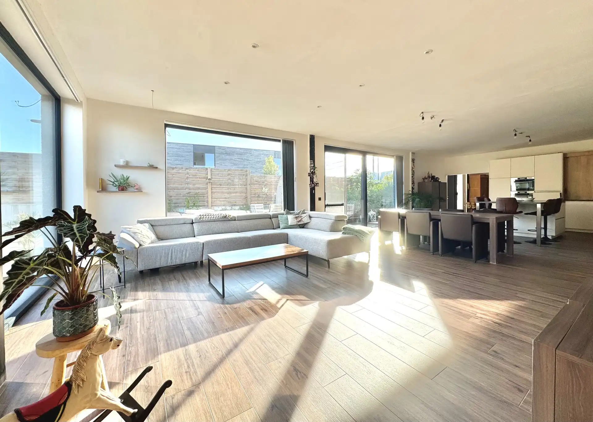 MAGAZIJN MET WOONST foto 23