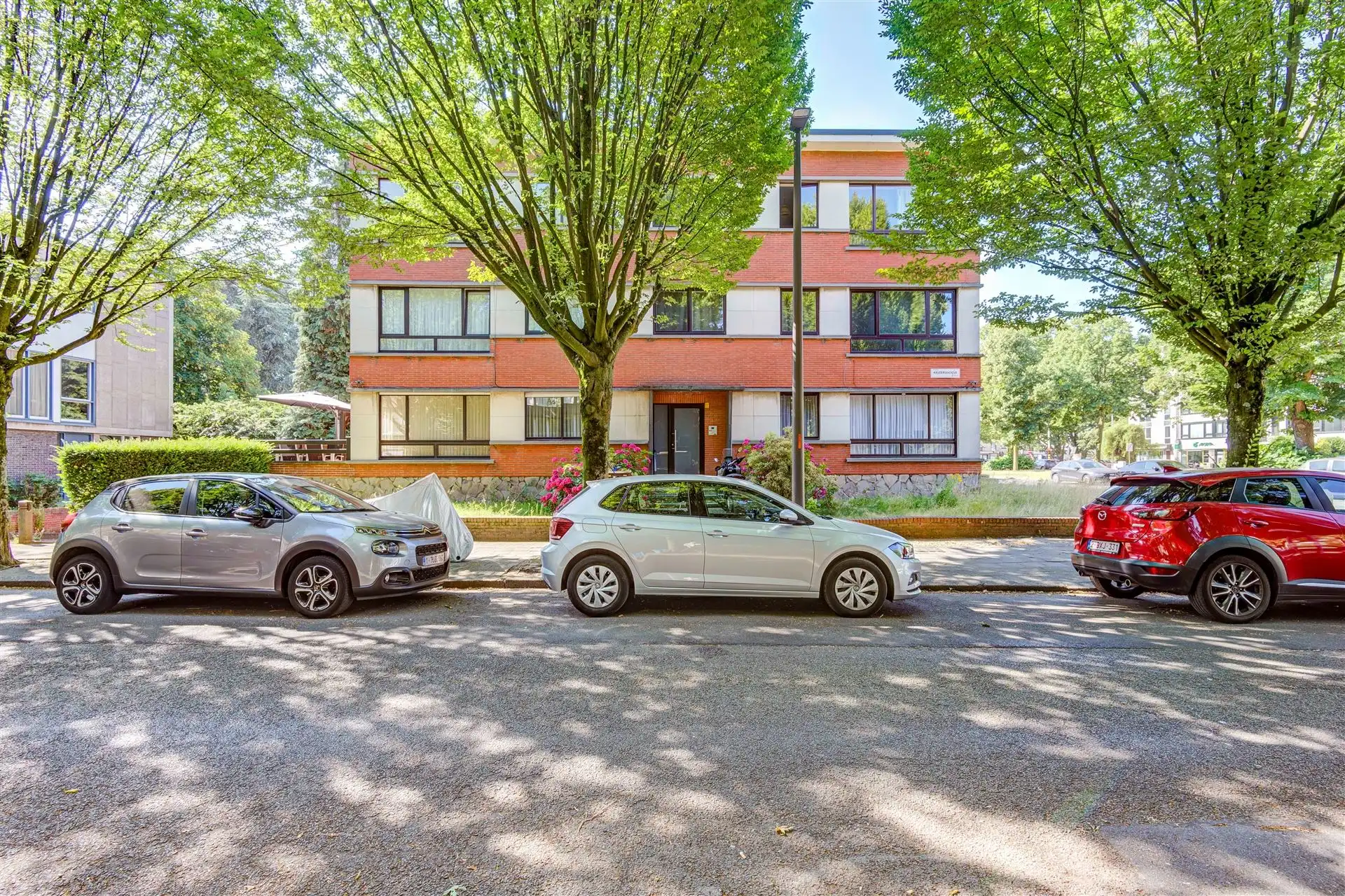 Ruim gelijkvloers appartement met groot terras foto 15