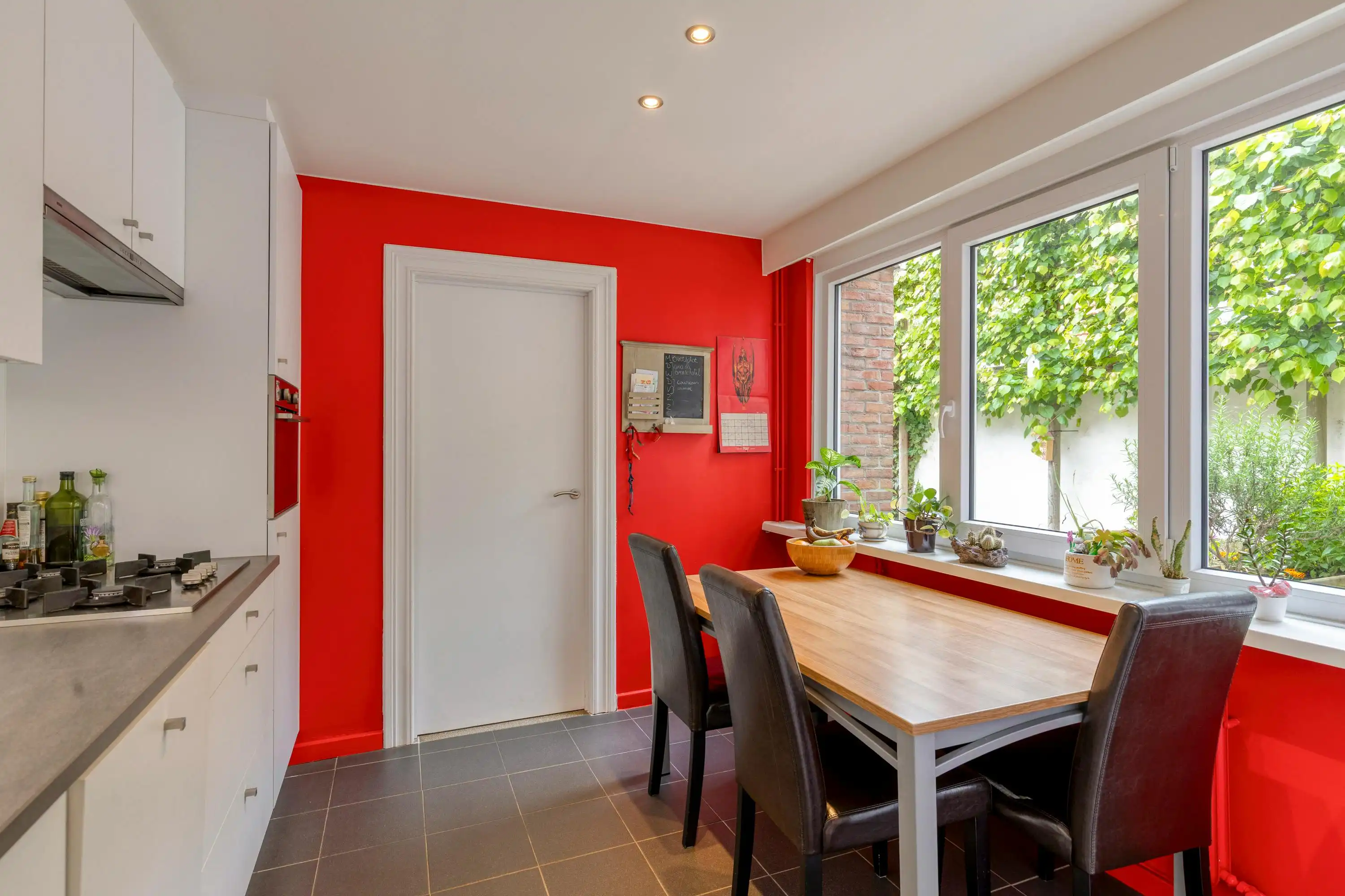 Karaktervol huis met tuin te koop nabij centrum Wuustwezel! foto 12