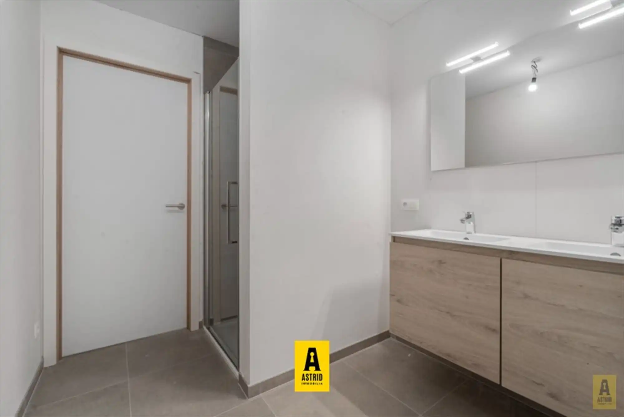 Ruim en zonnig nieuw appartement met mooie terrassen vlakbij zee! foto 11