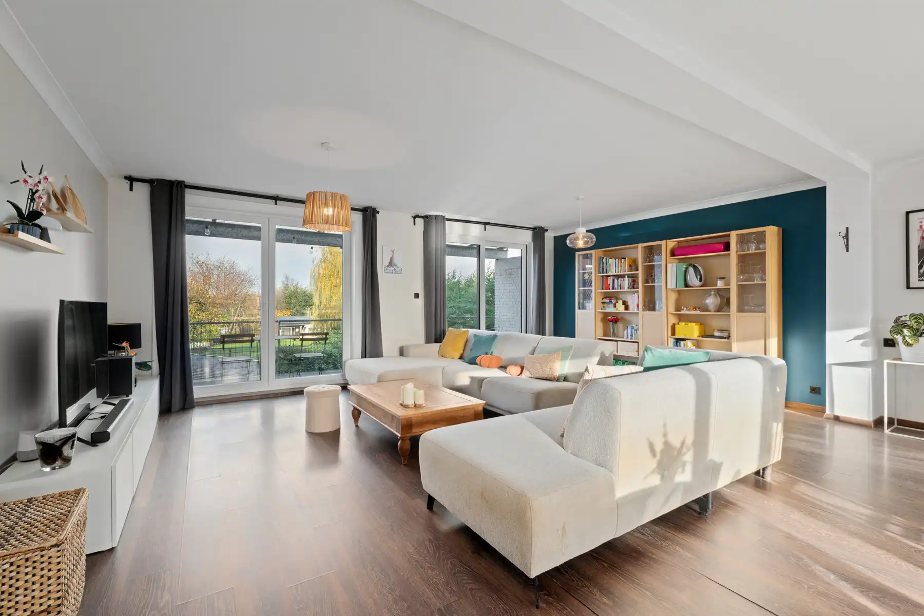 Huis te koop foto {{pictureIndex}}