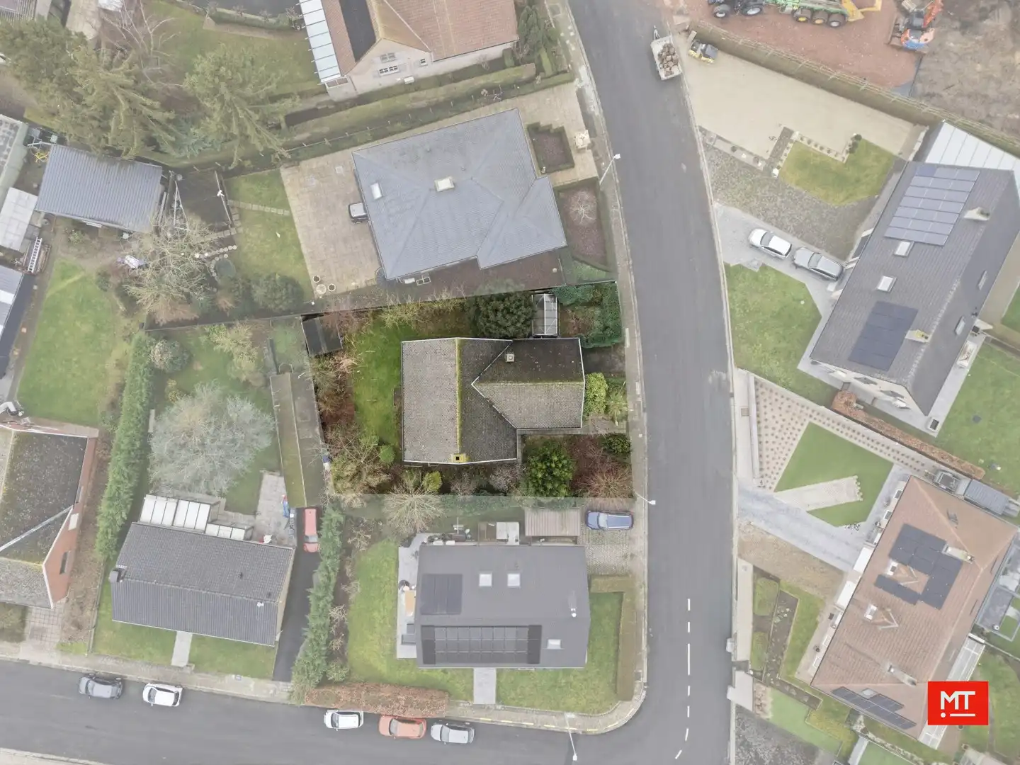 Ruime alleenstaande woning te koop op een rustige locatie te Beselare foto 19