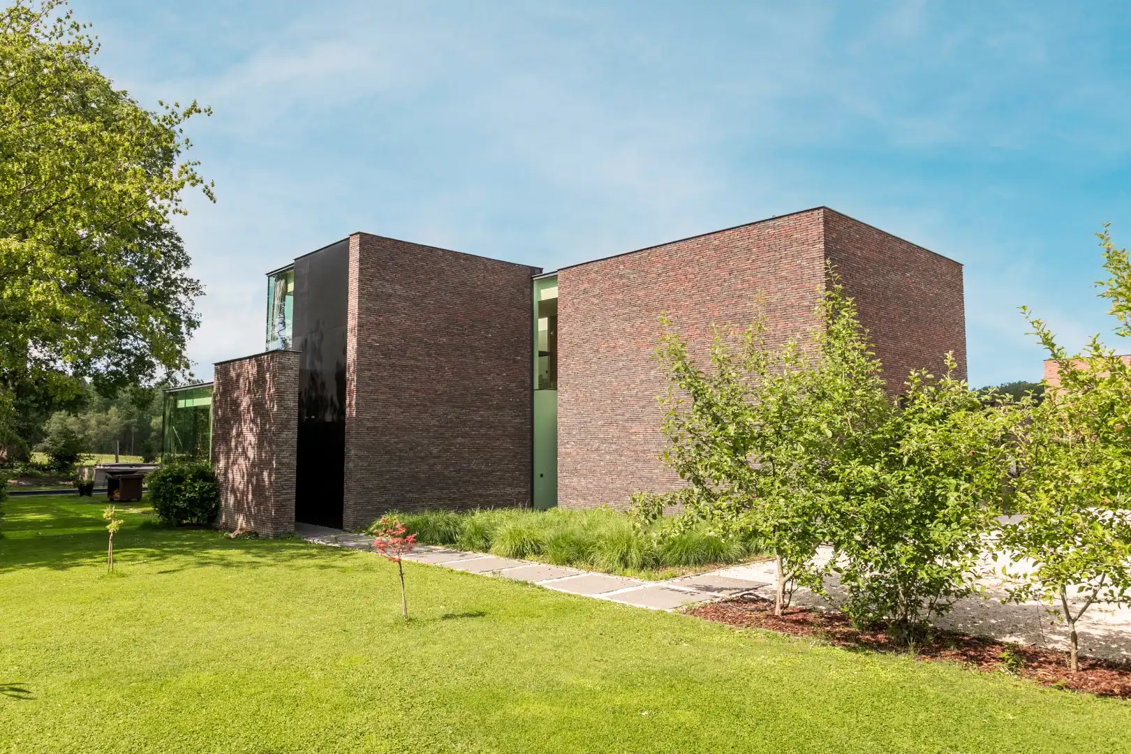 Unieke villa met 5 slpk. in het landelijke Pajottegem foto 2