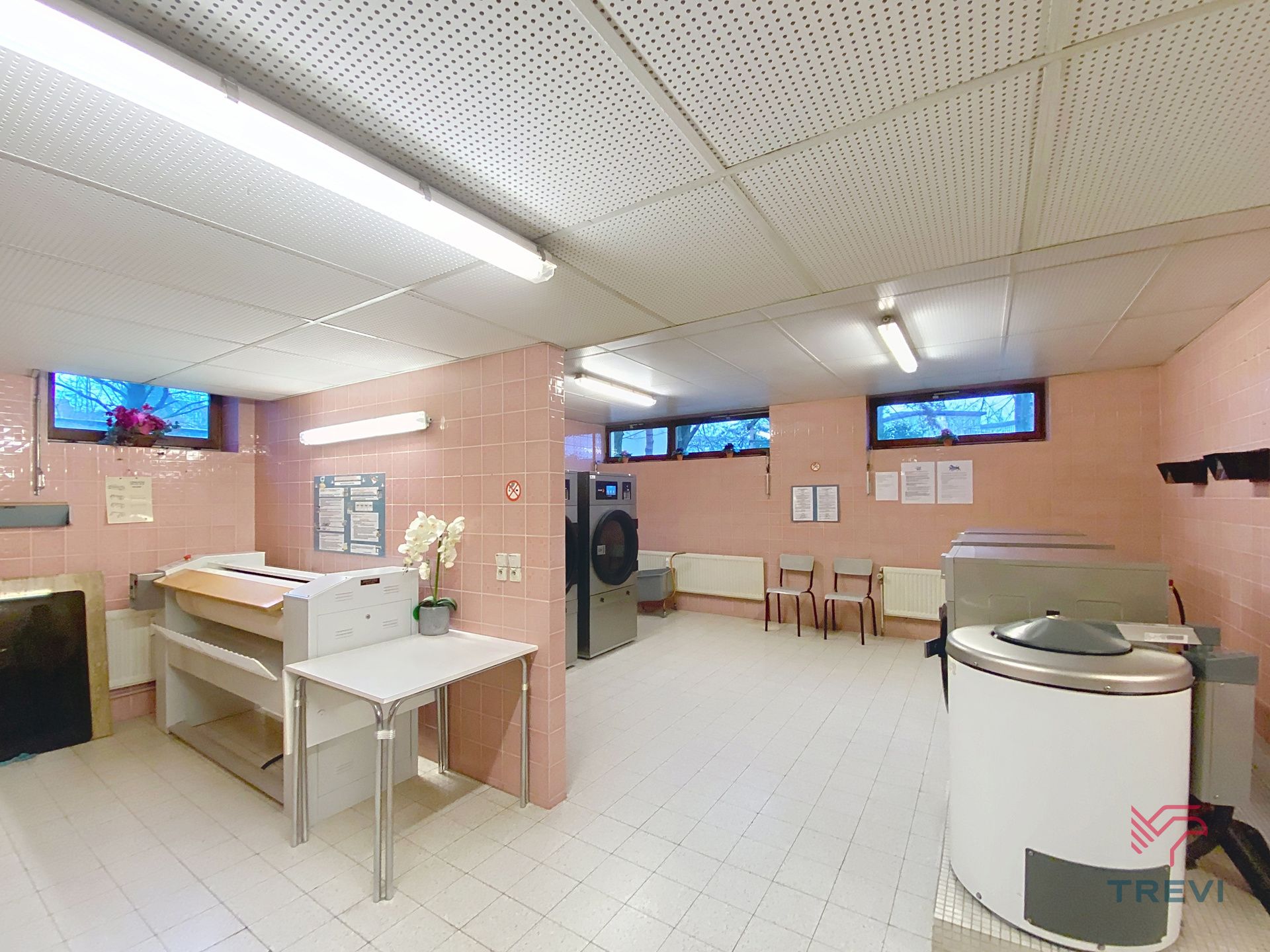 Appartement met 2 slaapkamers in een rustige wijk van Ukkel! foto 13