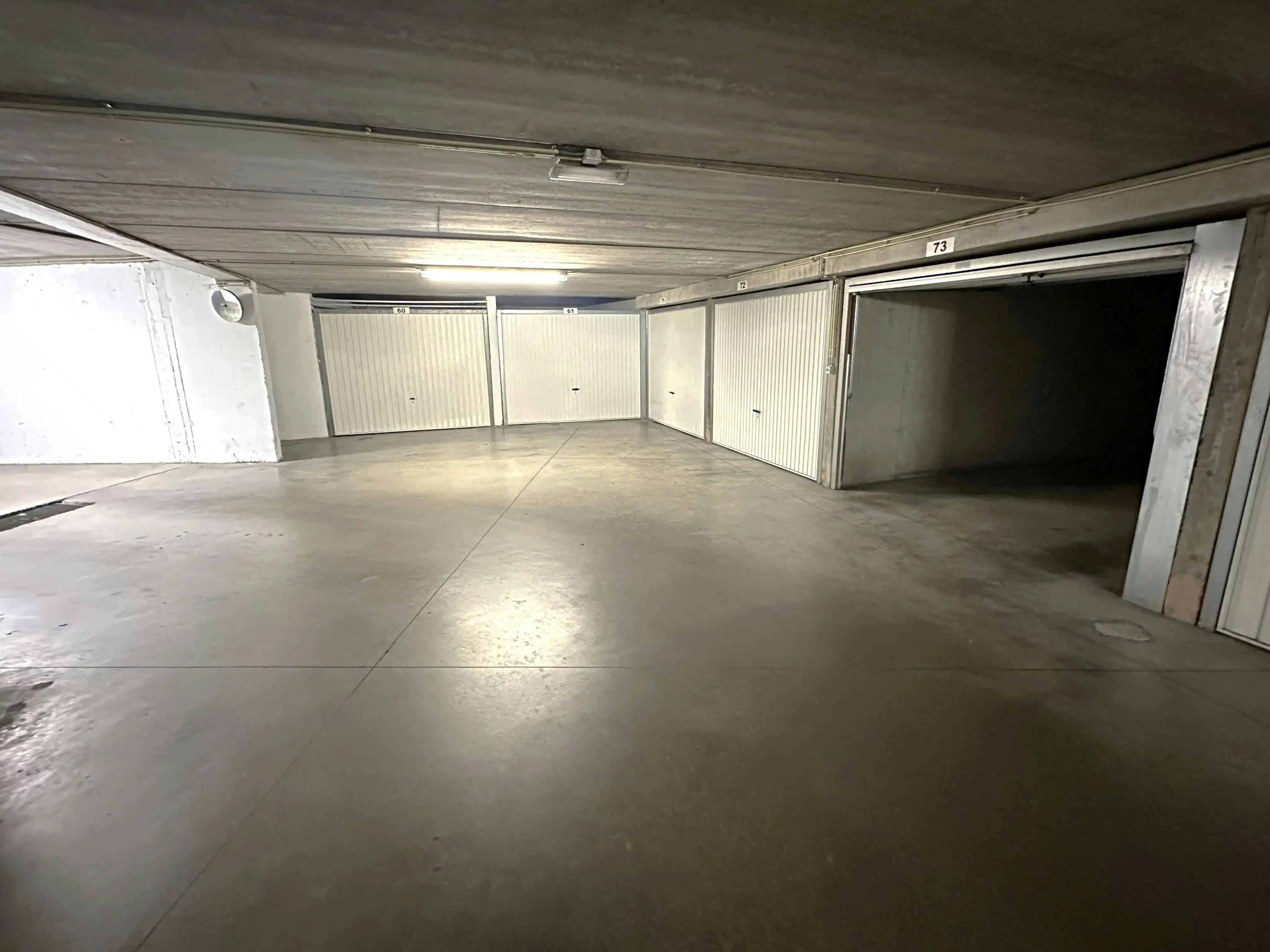 Vlot toegankelijke garage in het centrum van Koksijde-Bad foto 3