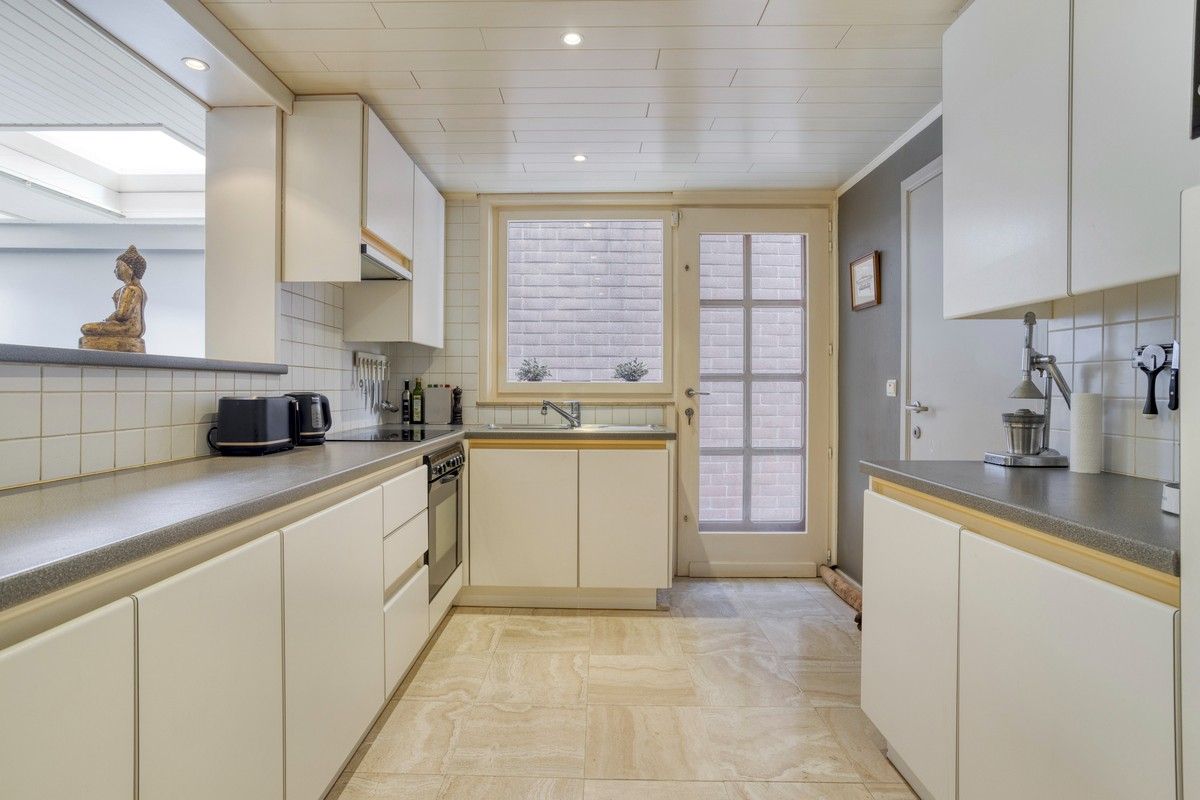 verrassend ruim en veelzijdig pand op toplocatie in Knesselare foto 20