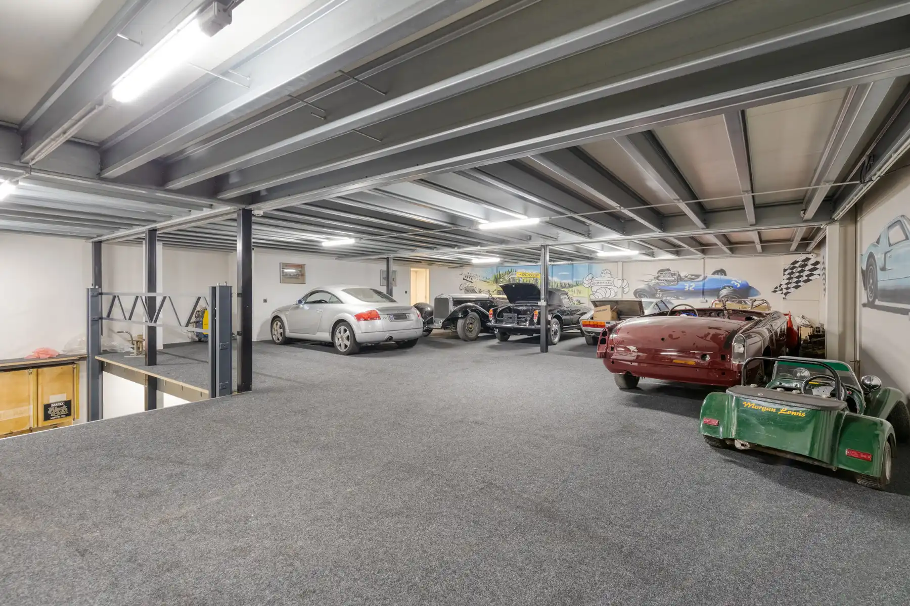 Recent vernieuwde loods met bovenliggend luxe appartement ! foto 8