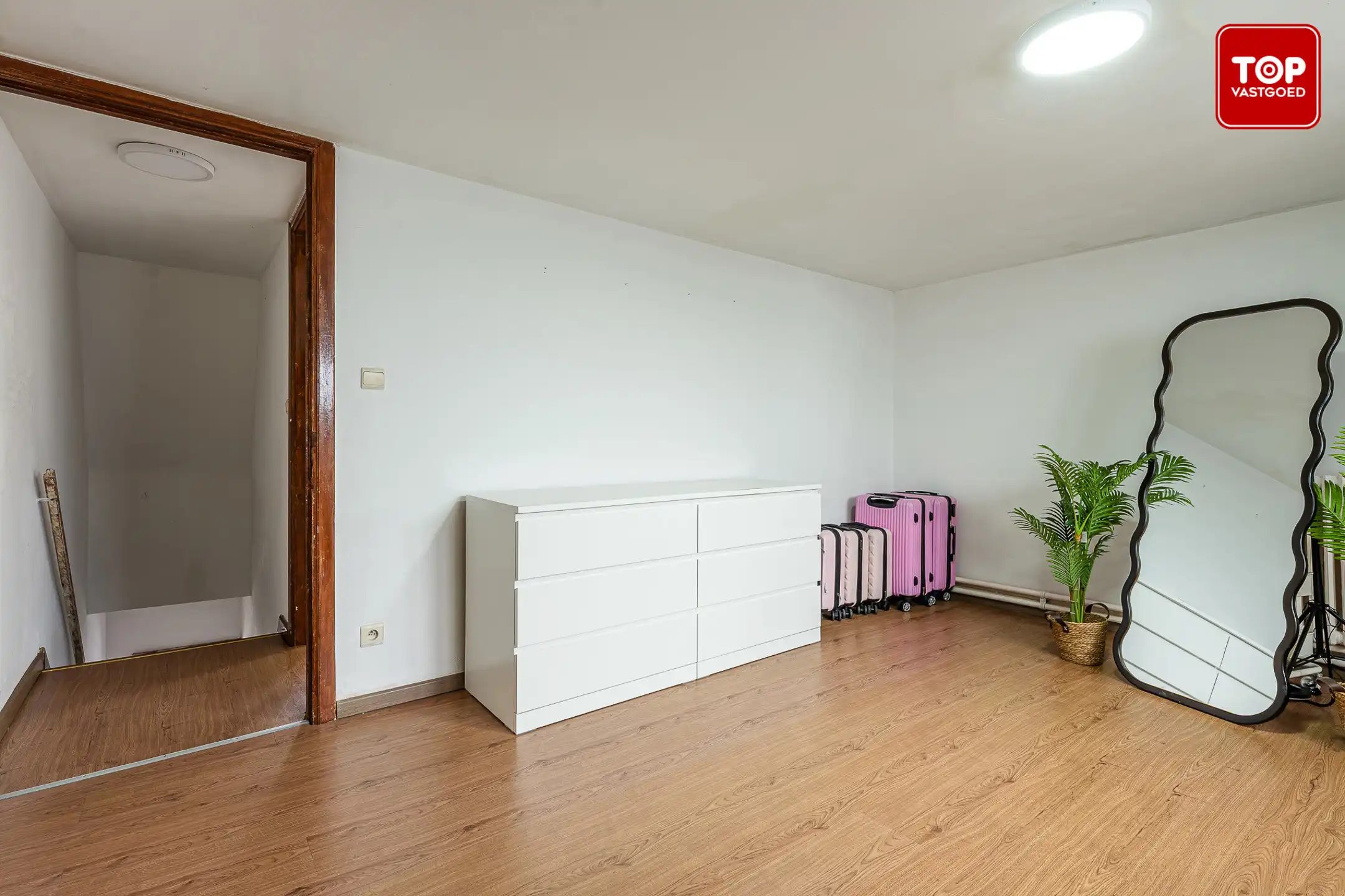 Woning met 4 slaapkamers met alles op wandelafstand.  foto 22