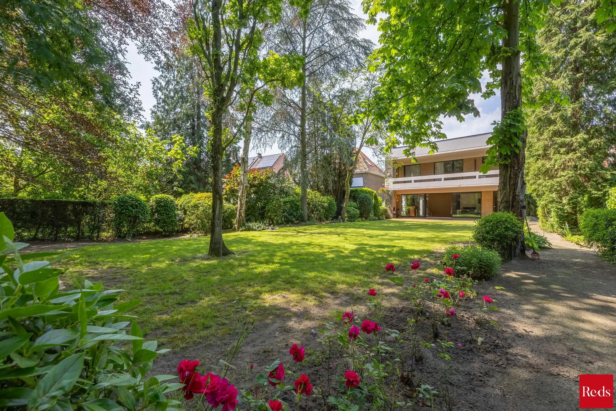 Karaktervolle villa met mooie tuin op toplocatie in Kapellen foto 29