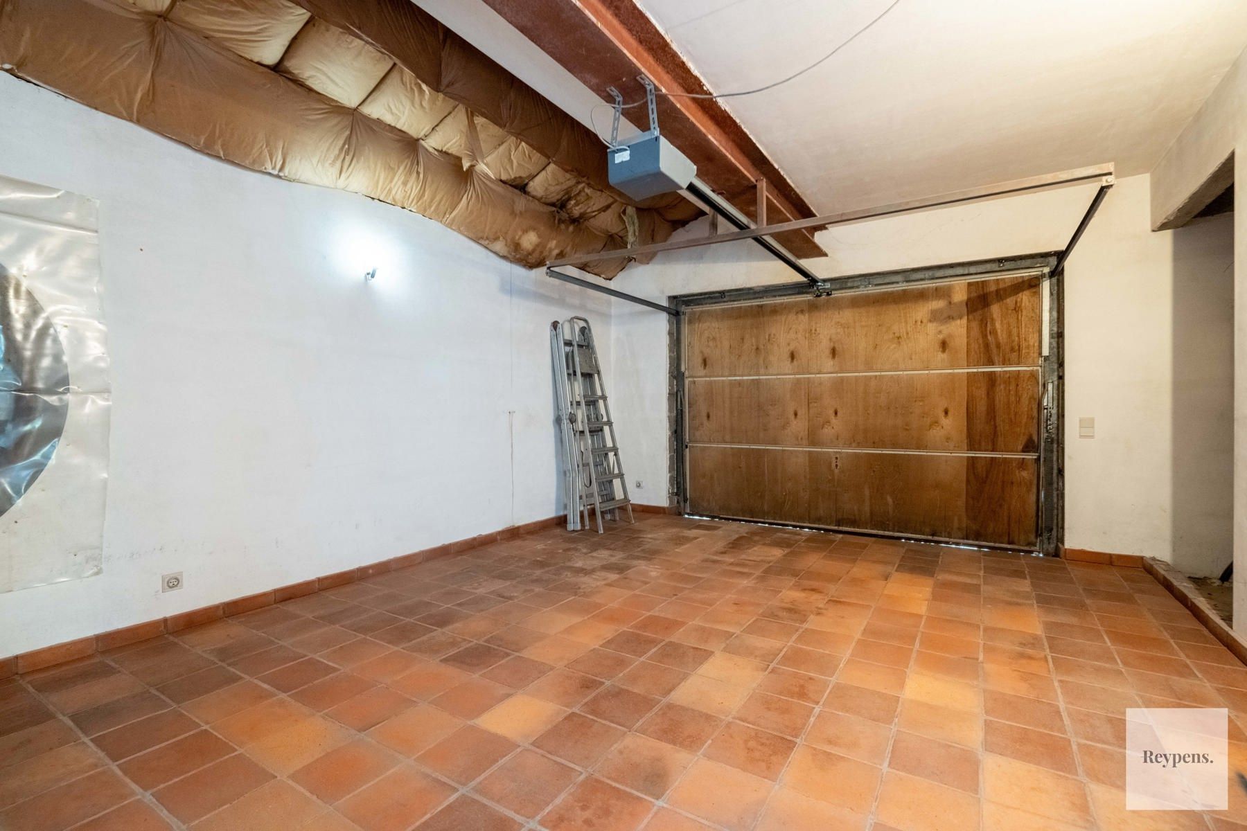 Prachtige landelijke stijlvilla met grote parktuin foto 12
